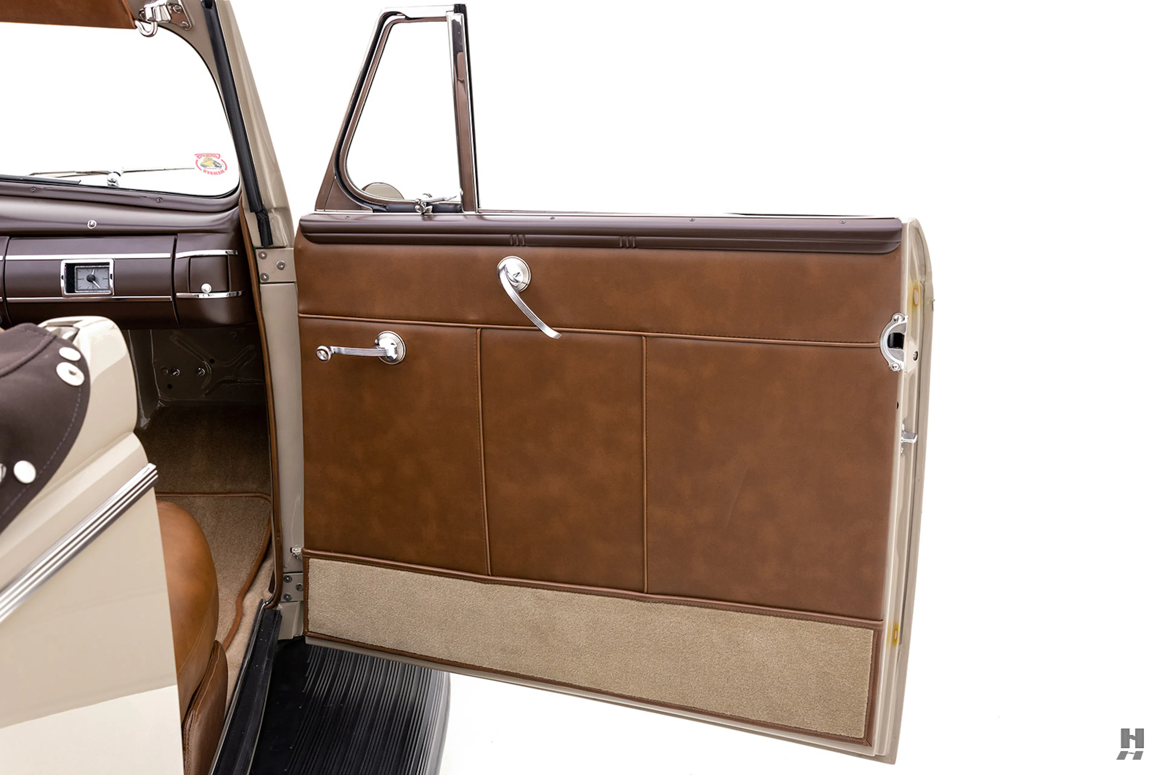 1940 Ford Deluxe 2dr Convertible Courtesy of Hyman Ltd.