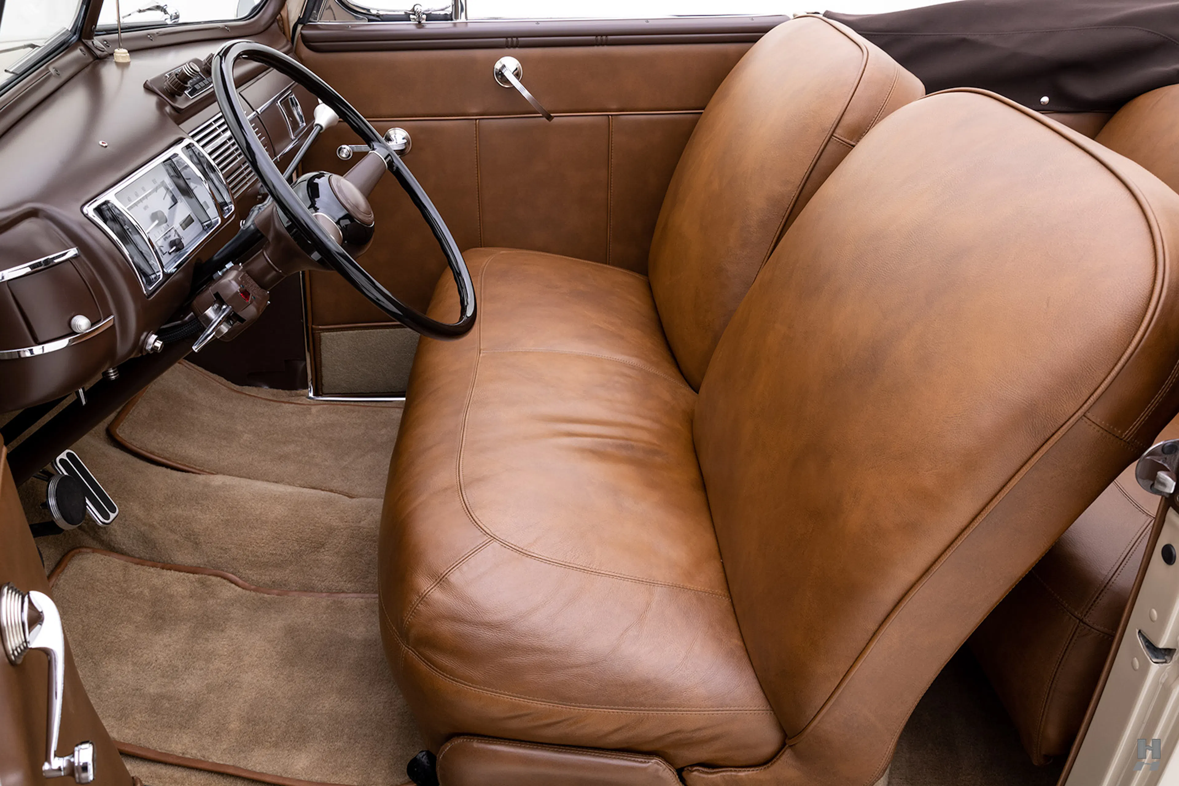 1940 Ford Deluxe 2dr Convertible Courtesy of Hyman Ltd.
