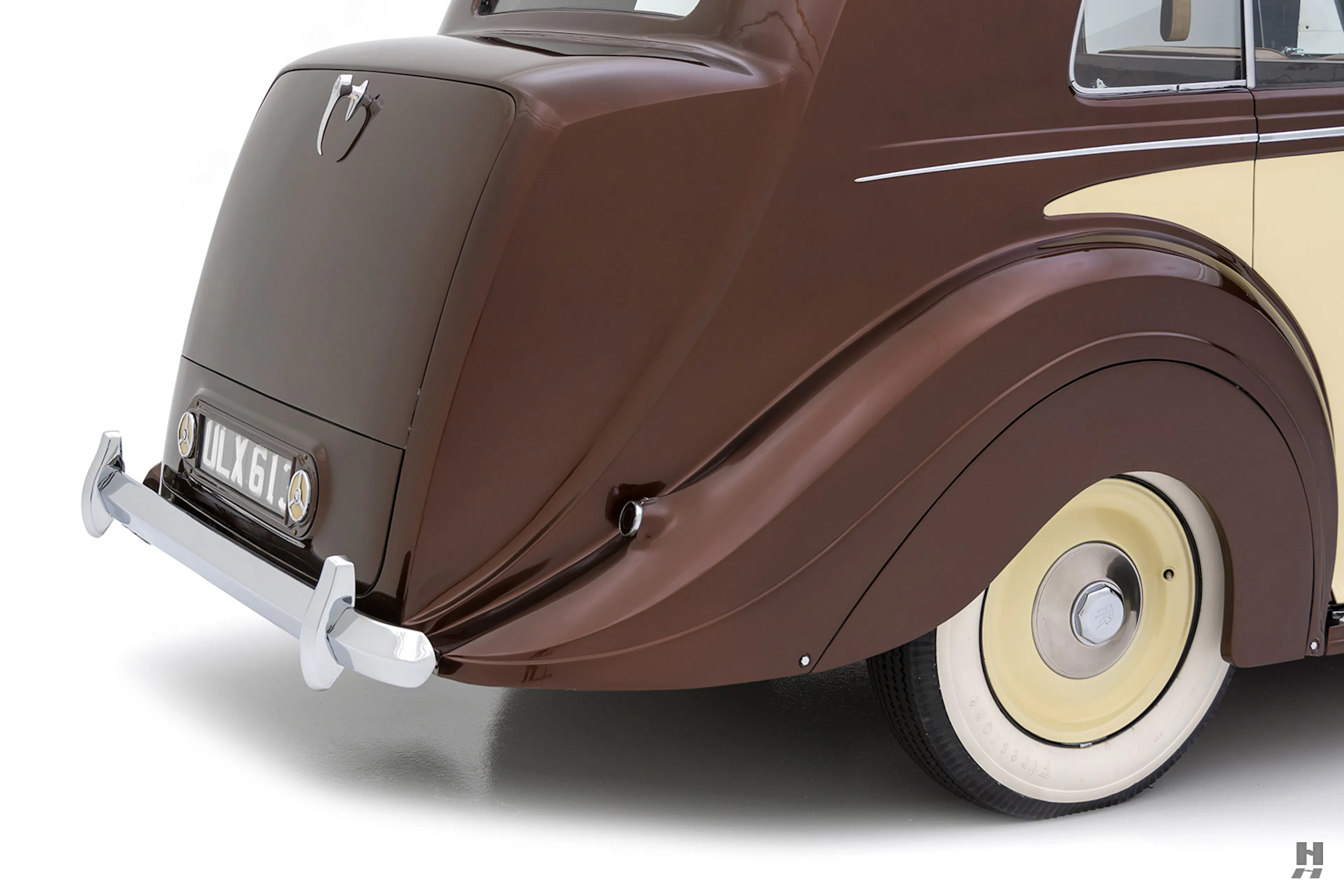 1949 Rolls-Royce Silver Wraith Coachbuilt 4dr Sedan Courtesy of Hyman Ltd.