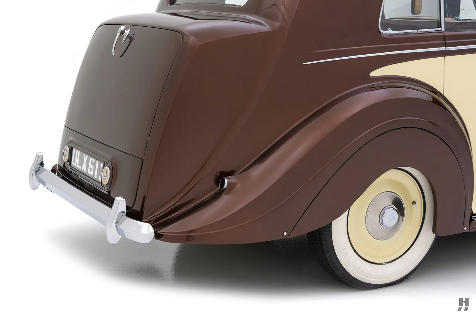 1949 Rolls-Royce Silver Wraith Coachbuilt 4dr Sedan Courtesy of Hyman Ltd.