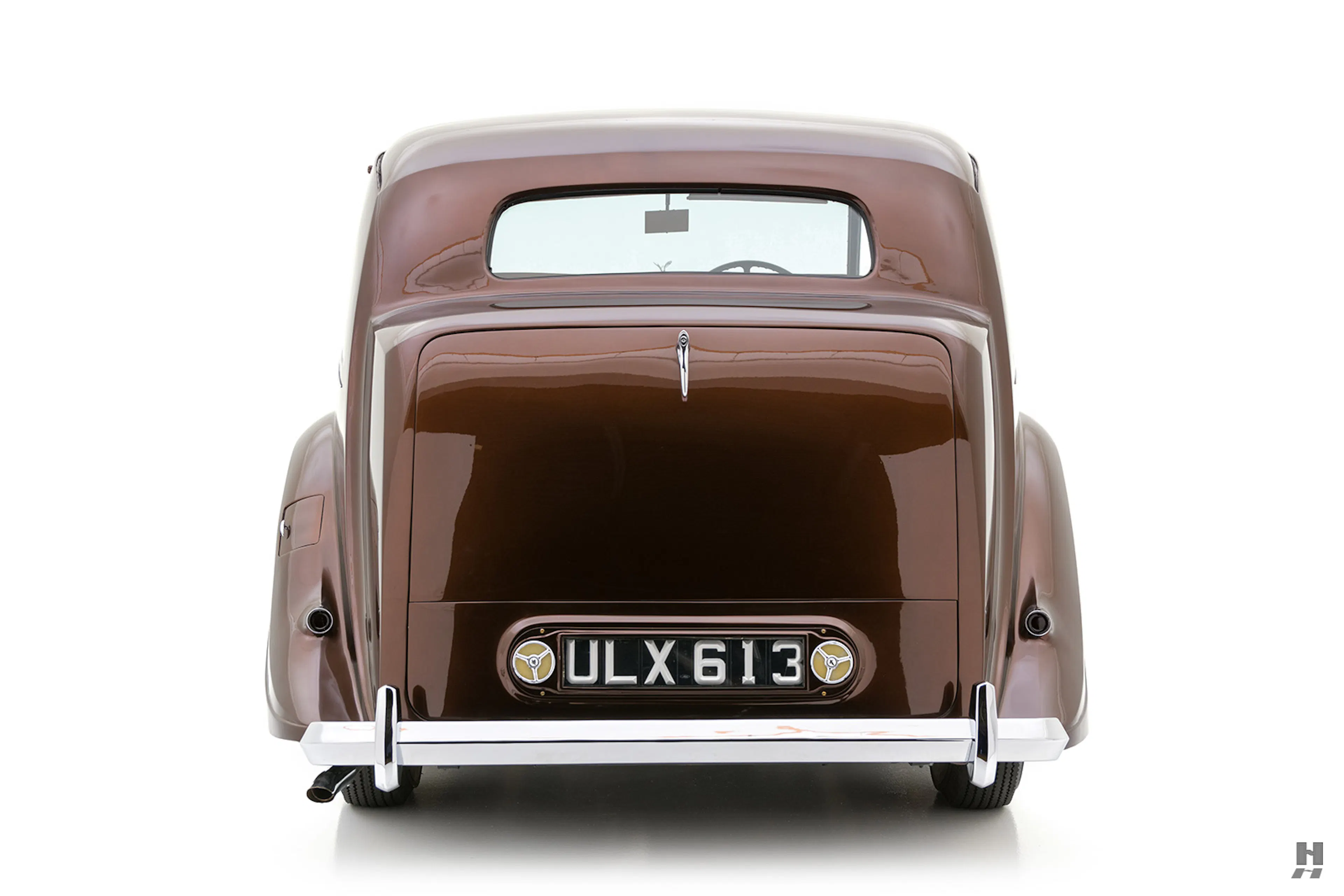 1949 Rolls-Royce Silver Wraith Coachbuilt 4dr Sedan Courtesy of Hyman Ltd.