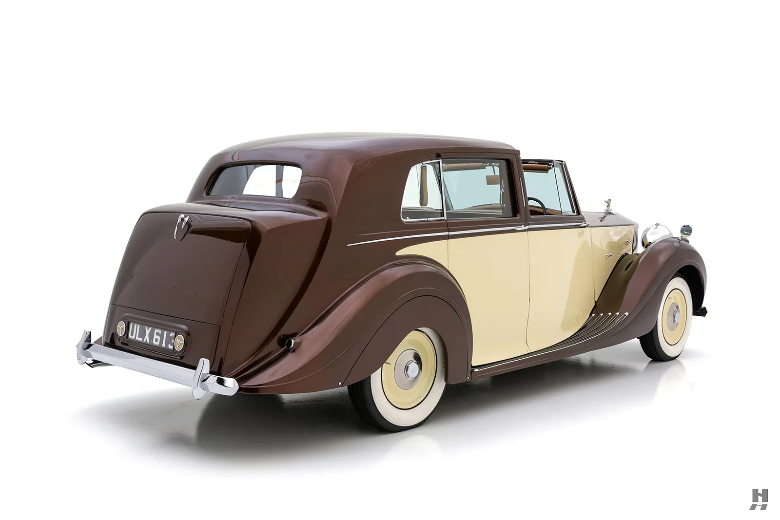 1949 Rolls-Royce Silver Wraith Coachbuilt 4dr Sedan Courtesy of Hyman Ltd.