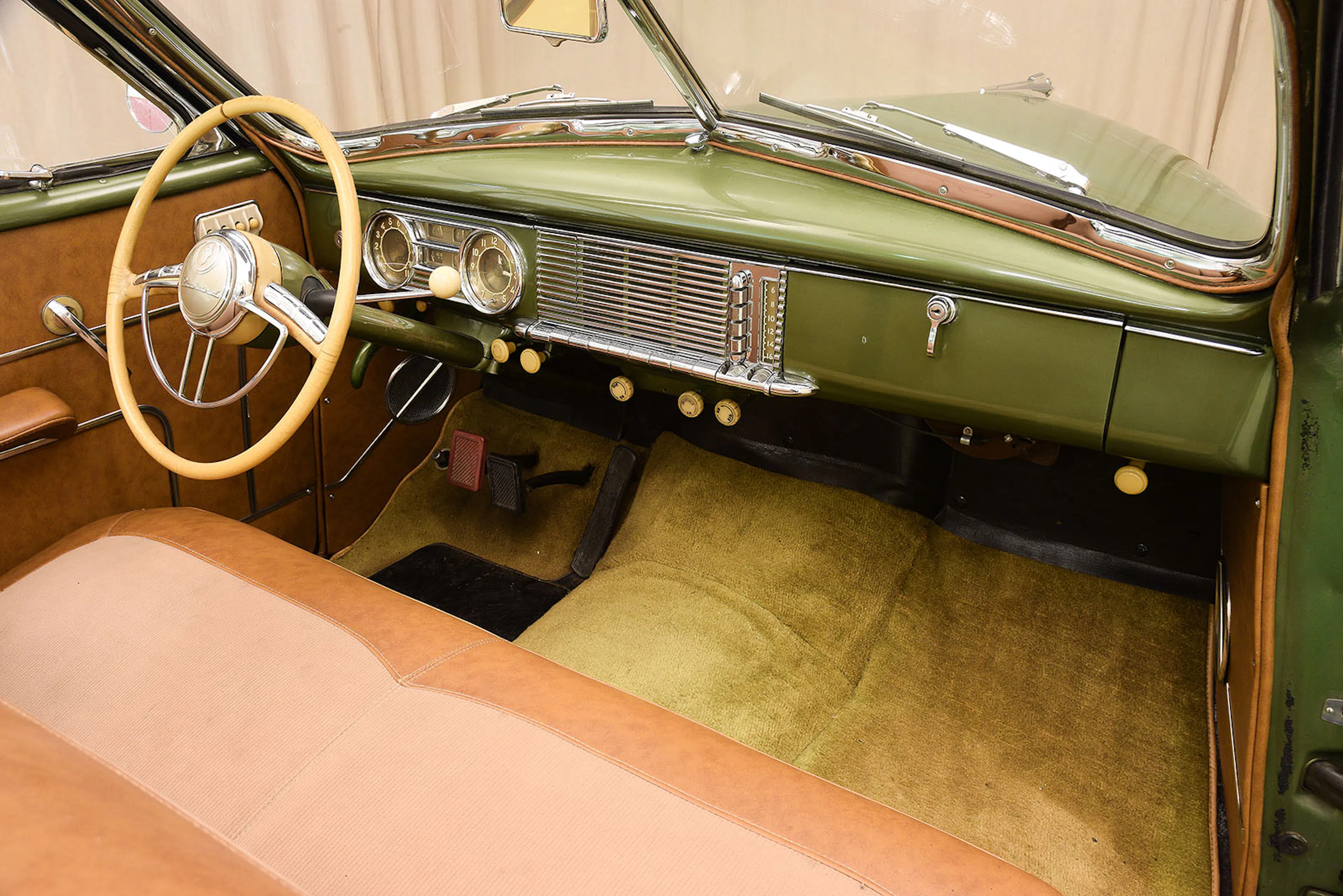1948 Packard Super Eight Victoria-22nd Series 2dr Convertible Courtesy of Hyman Ltd.
