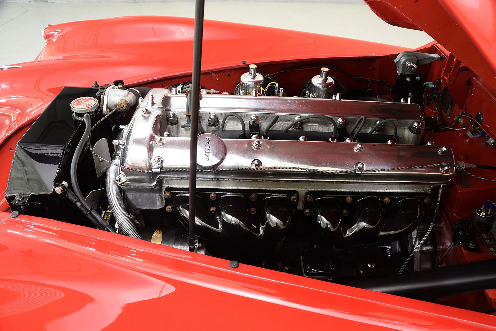 1954 Jaguar XK 120 SE 2dr Drophead Coupe Courtesy of Hyman Ltd.