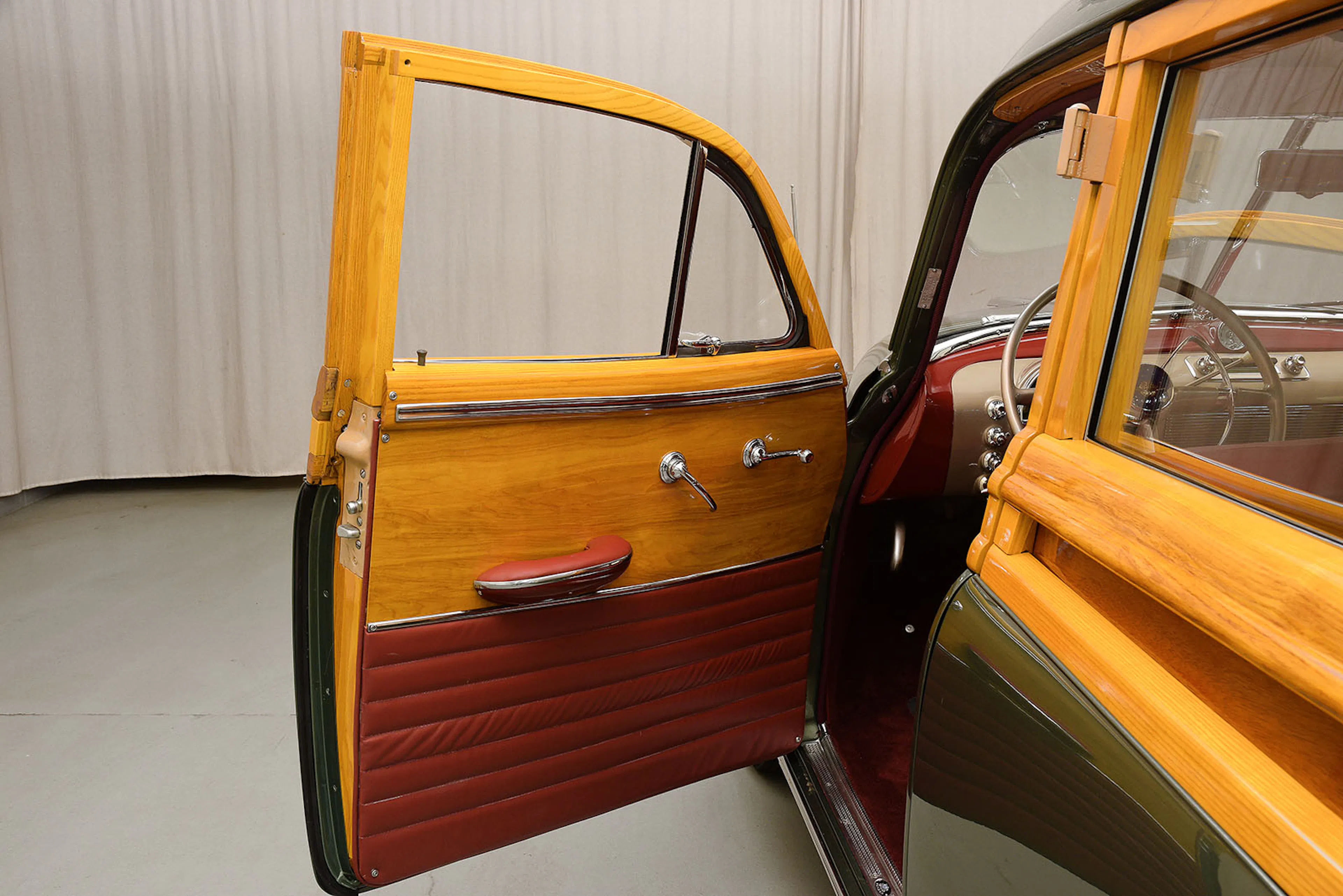 1949 Oldsmobile Series 88 Futuramic 4dr Station Wagon Courtesy of Hyman Ltd.