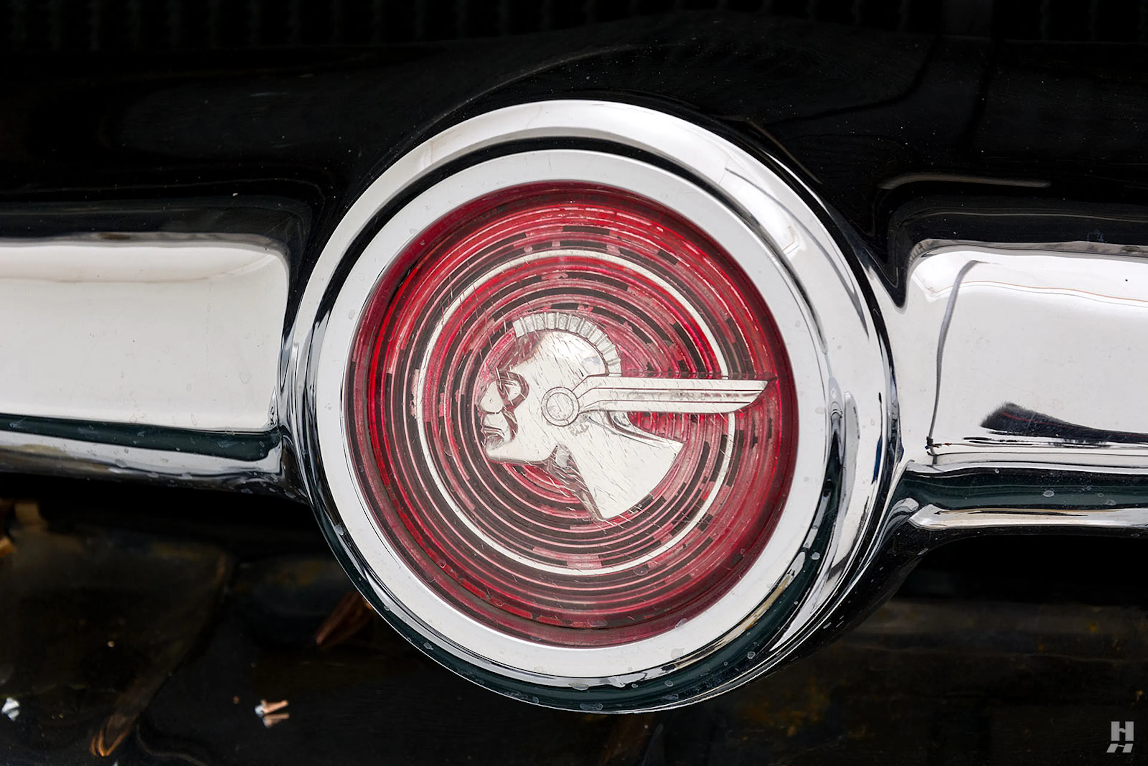 1953 Pontiac Chieftain Deluxe 4dr Station Wagon Courtesy of Hyman Ltd.