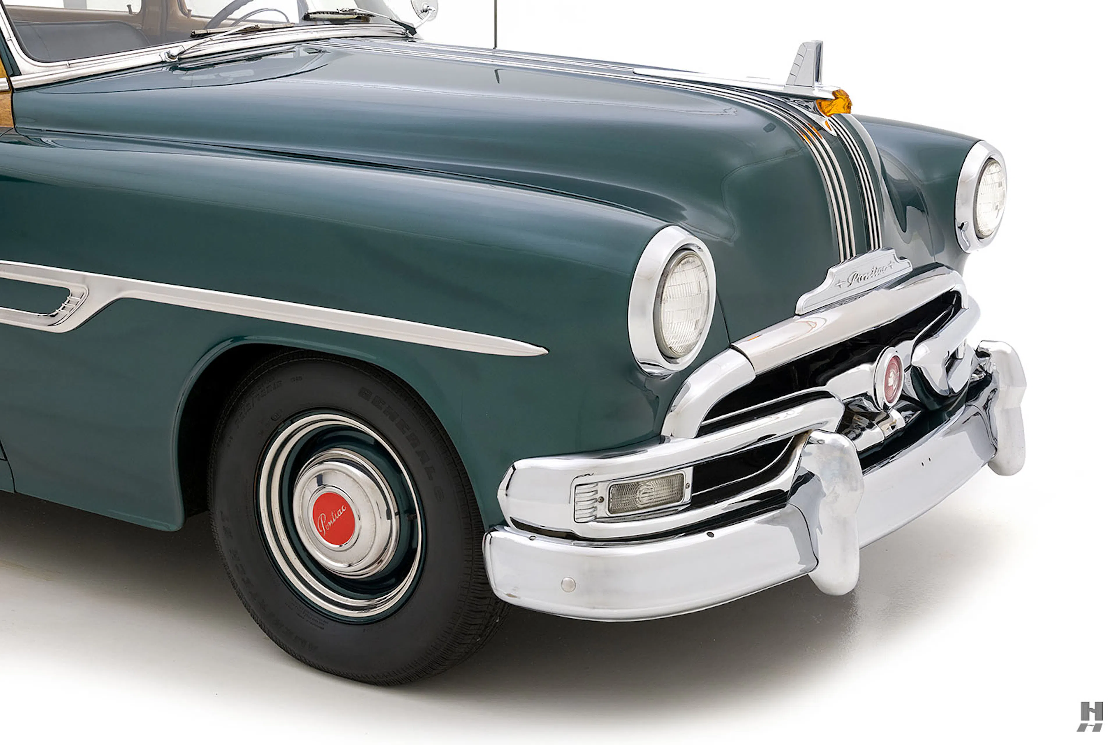 1953 Pontiac Chieftain Deluxe 4dr Station Wagon Courtesy of Hyman Ltd.