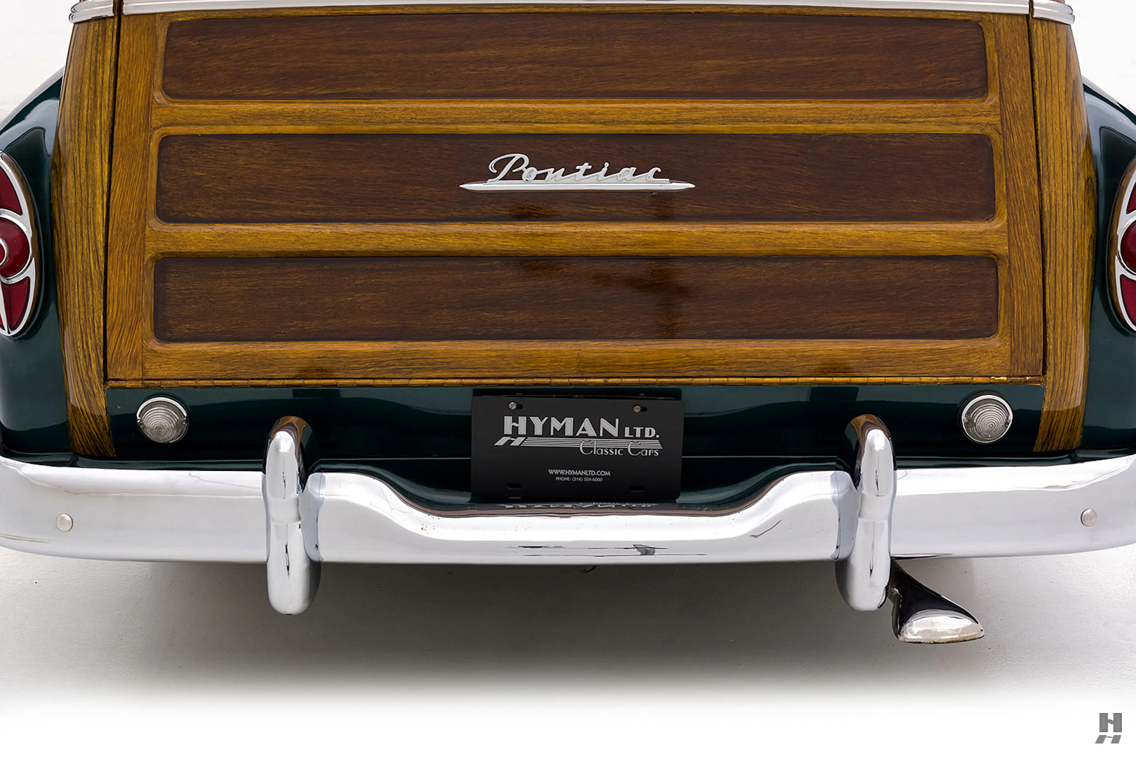 1953 Pontiac Chieftain Deluxe 4dr Station Wagon Courtesy of Hyman Ltd.