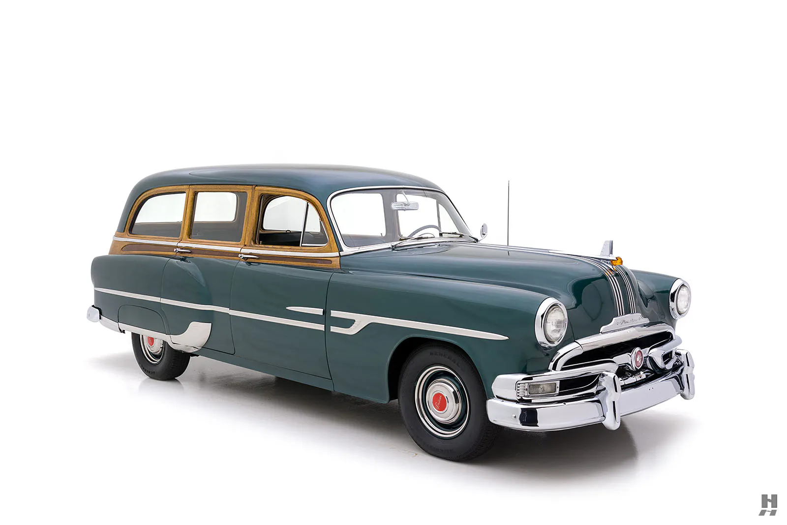 1953 Pontiac Chieftain Deluxe 4dr Station Wagon Courtesy of Hyman Ltd.