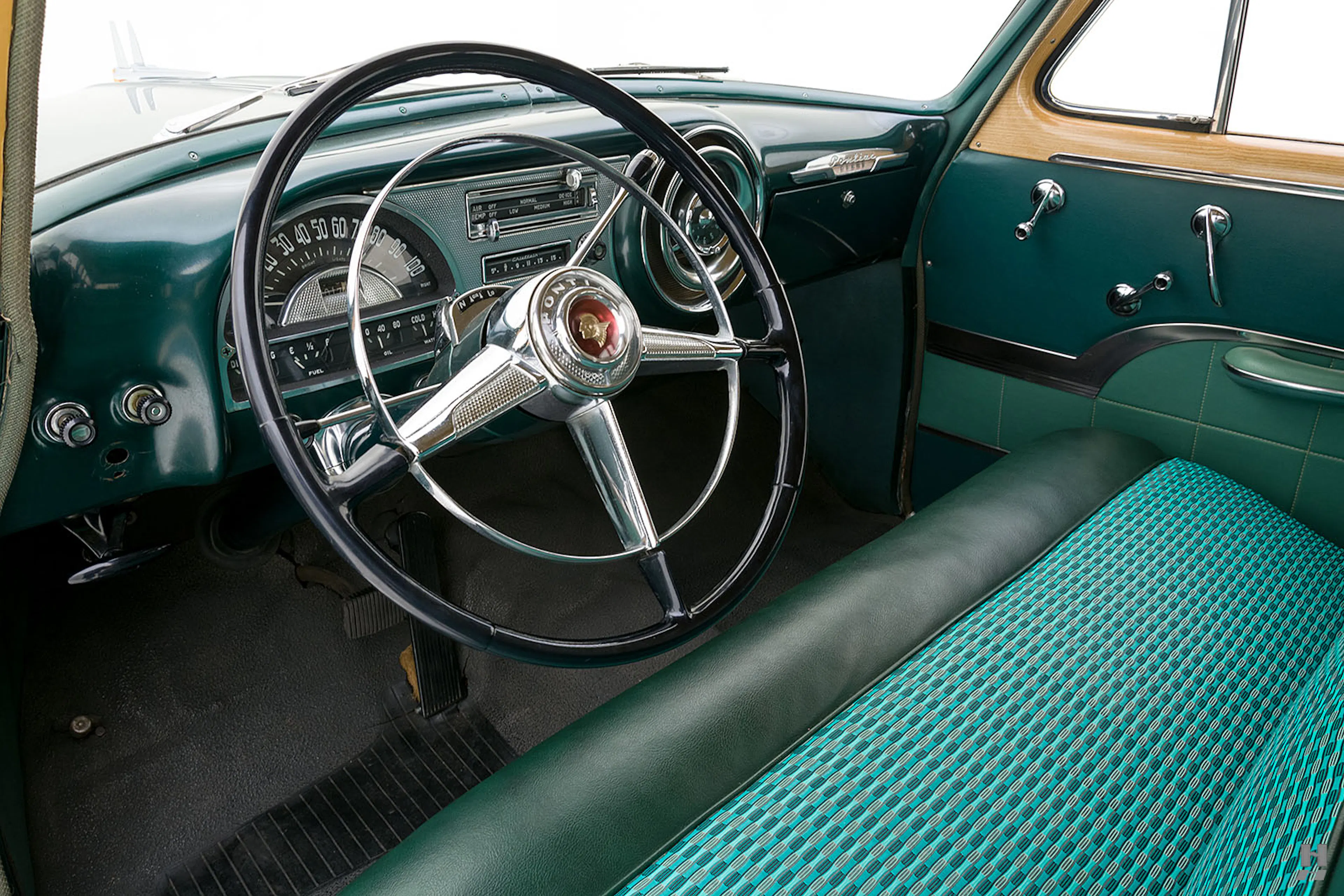 1953 Pontiac Chieftain Deluxe 4dr Station Wagon Courtesy of Hyman Ltd.