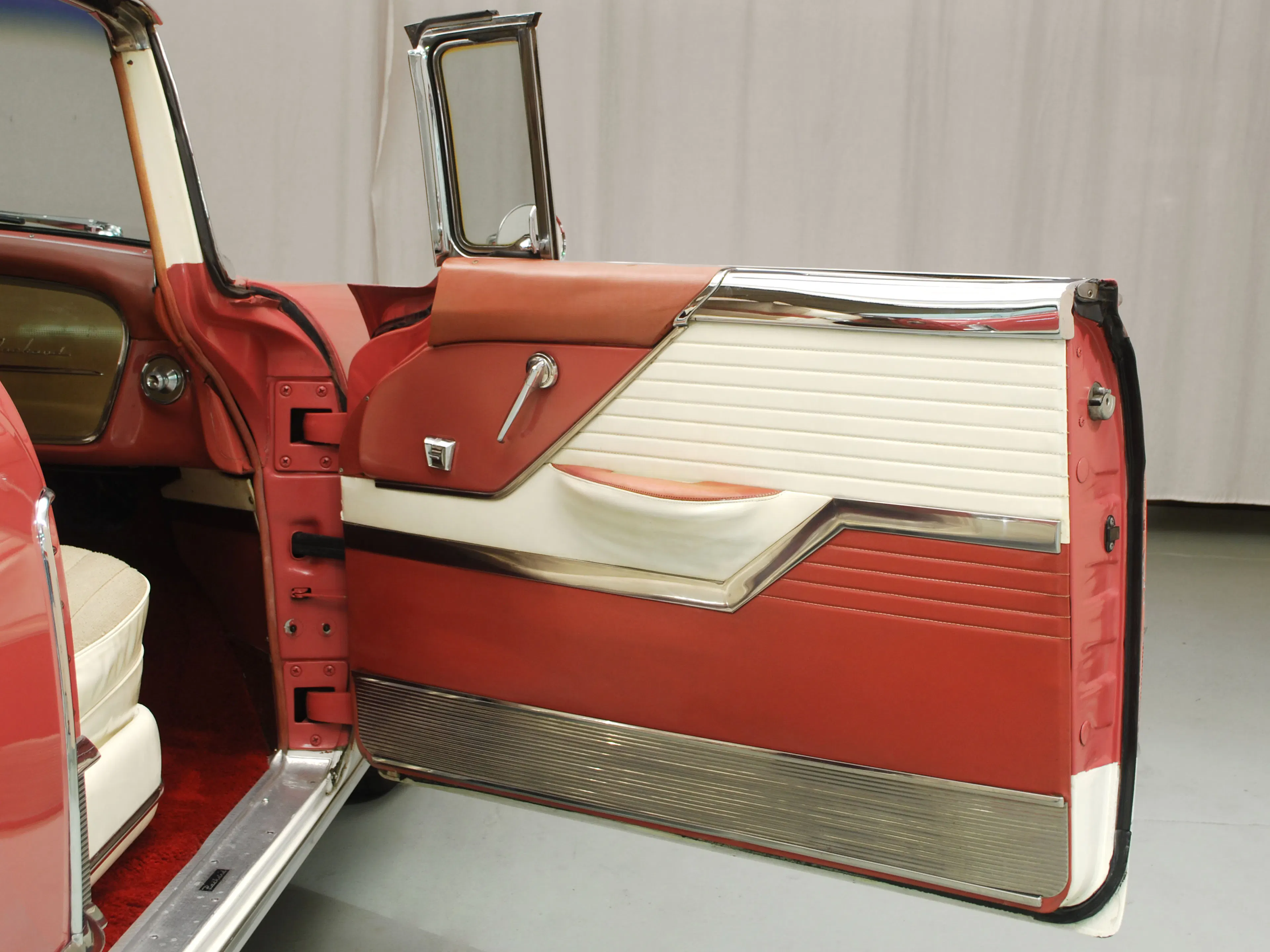 1955 Packard 400 2dr Hardtop Coupe Courtesy of Hyman Ltd.