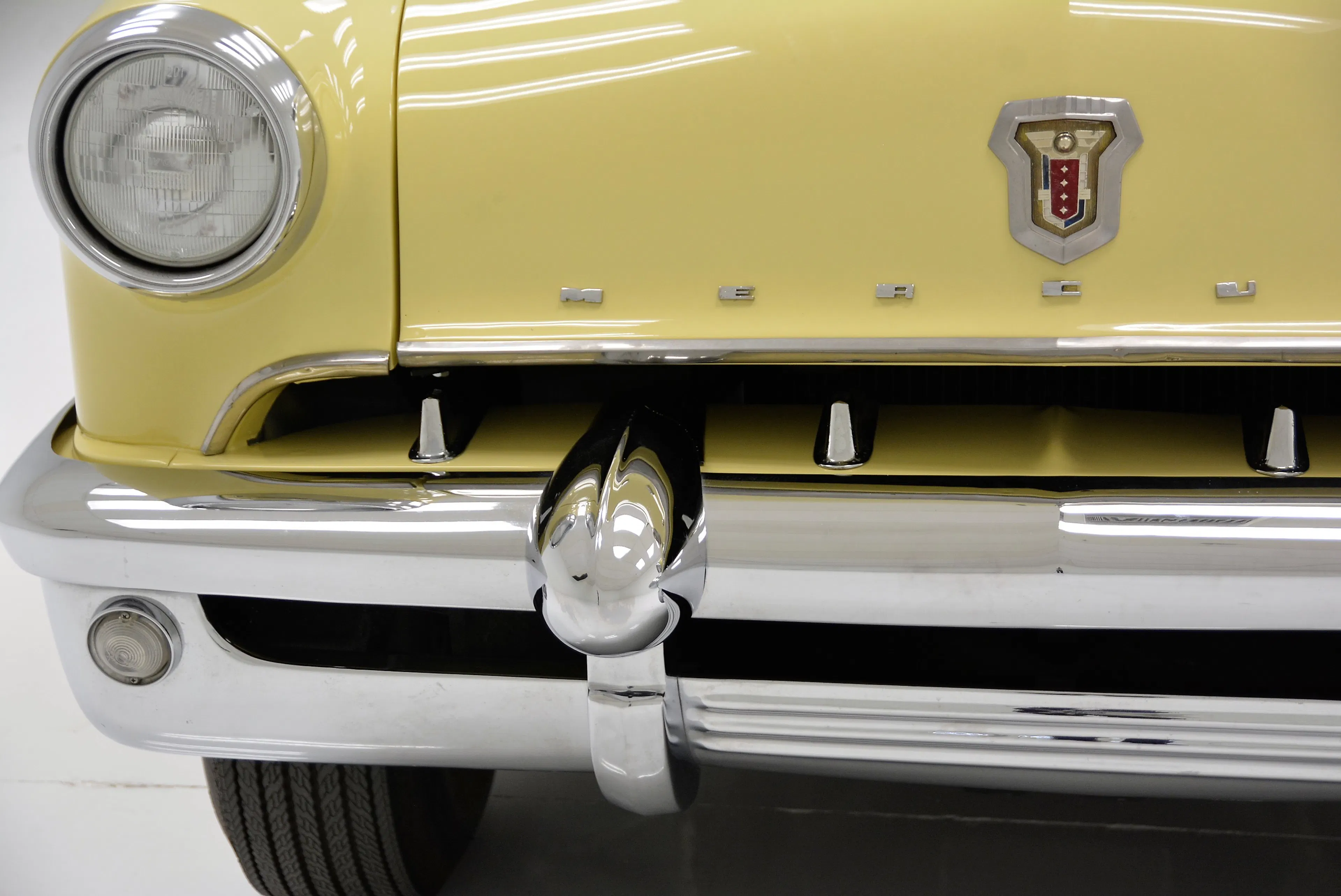 1953 Mercury Monterey 2dr Hardtop Coupe Courtesy of Classic Auto Mall