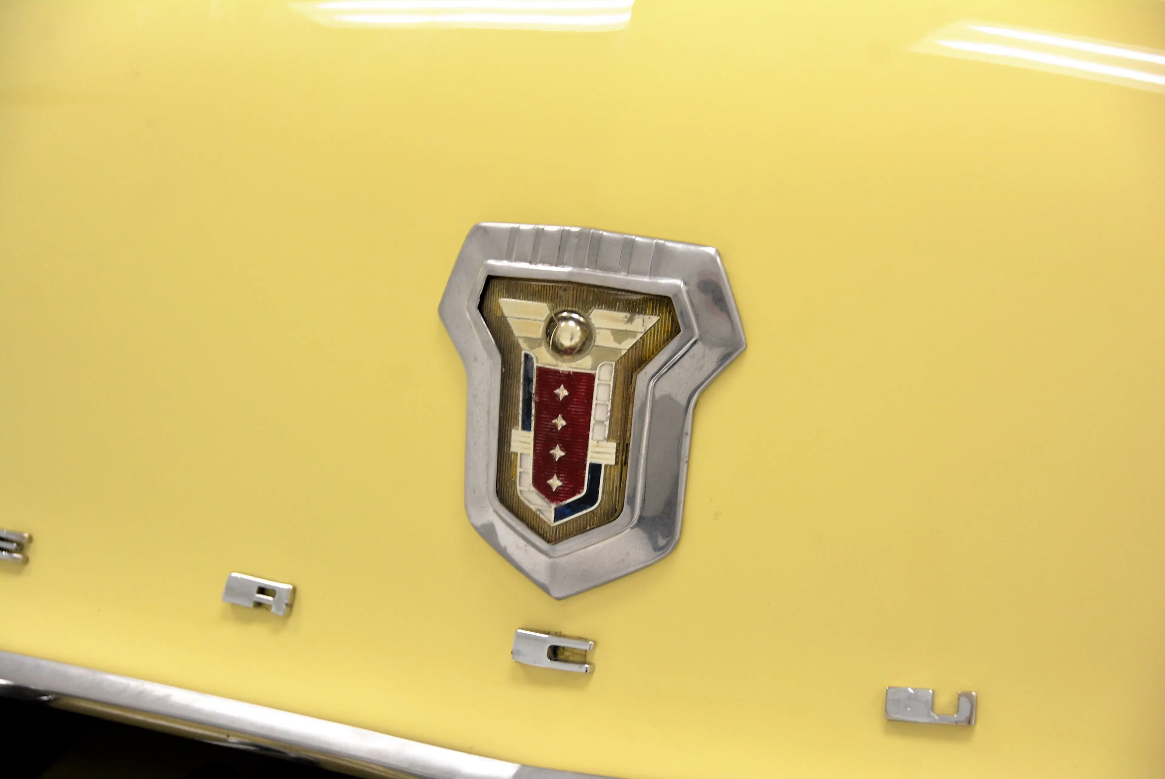 1953 Mercury Monterey 2dr Hardtop Coupe Courtesy of Classic Auto Mall