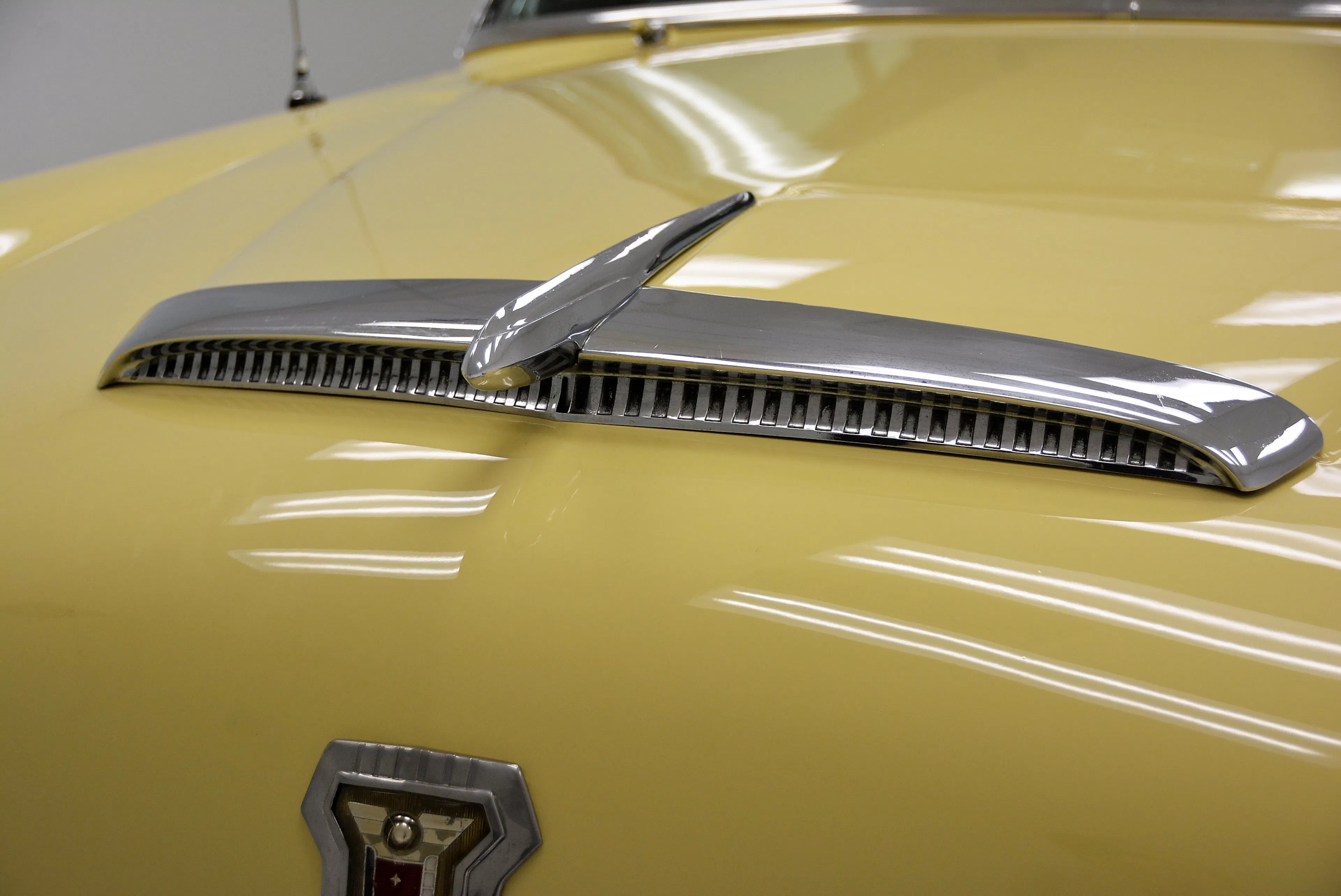 1953 Mercury Monterey 2dr Hardtop Coupe Courtesy of Classic Auto Mall
