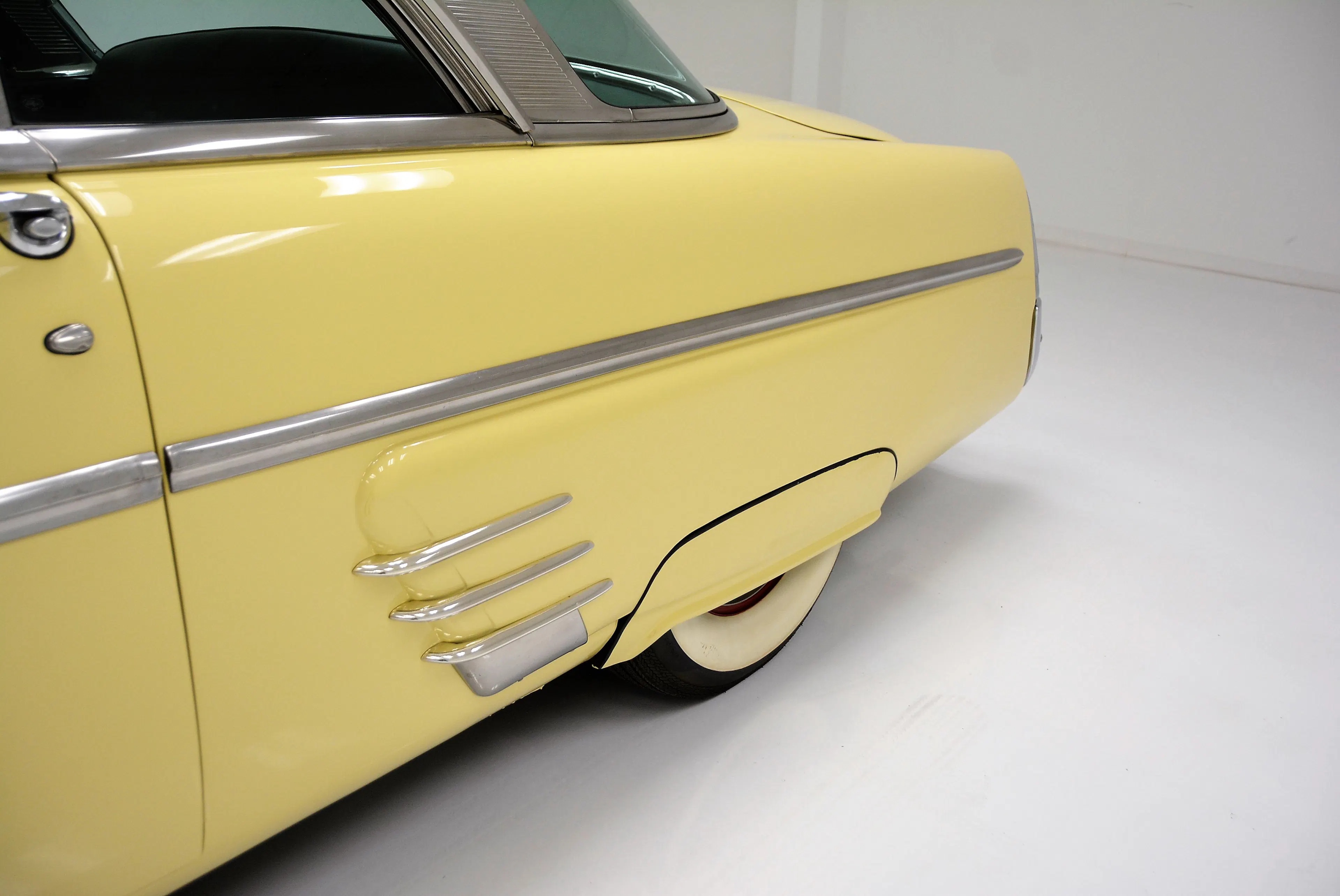 1953 Mercury Monterey 2dr Hardtop Coupe Courtesy of Classic Auto Mall