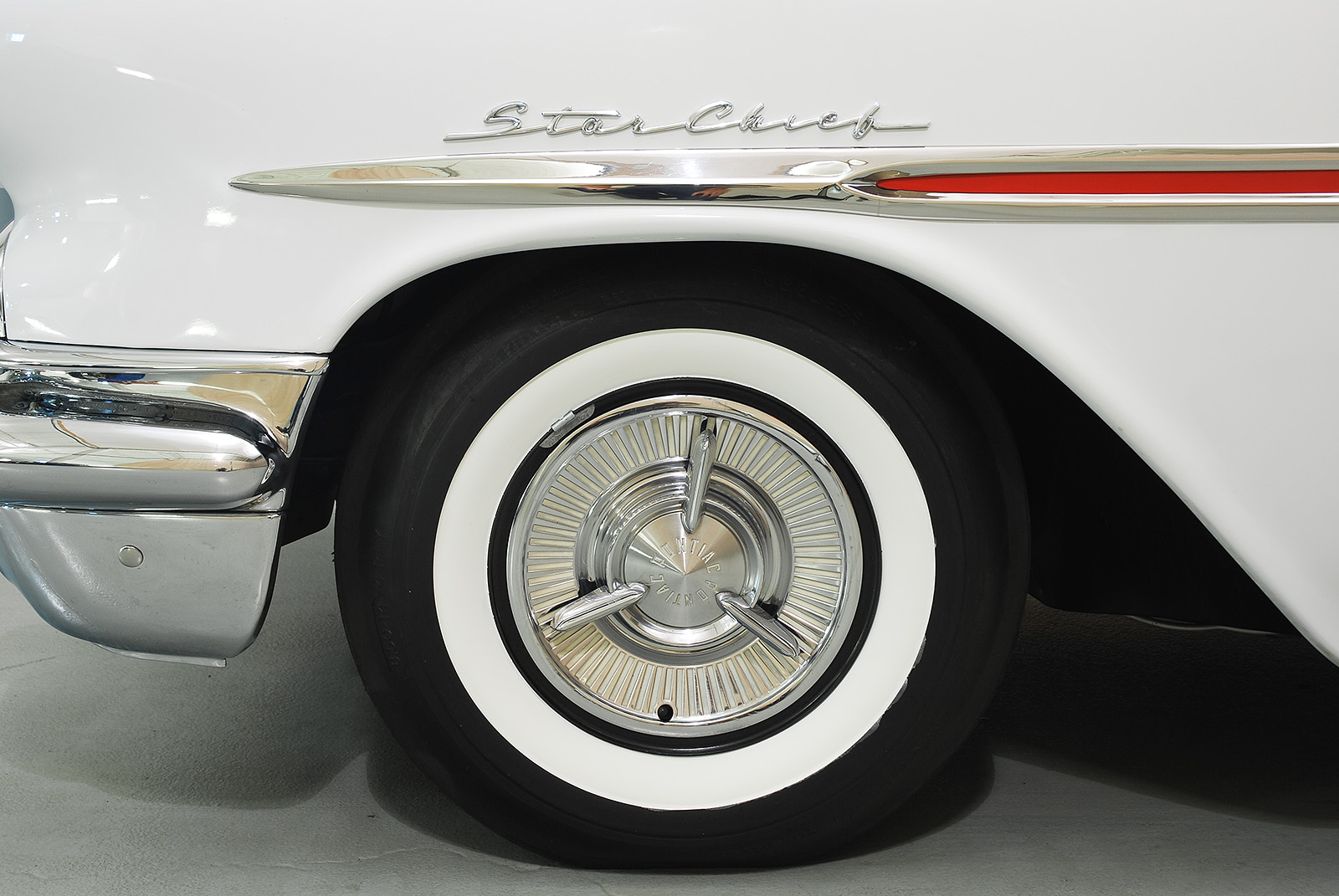 1957 pontiac star chief custom safari