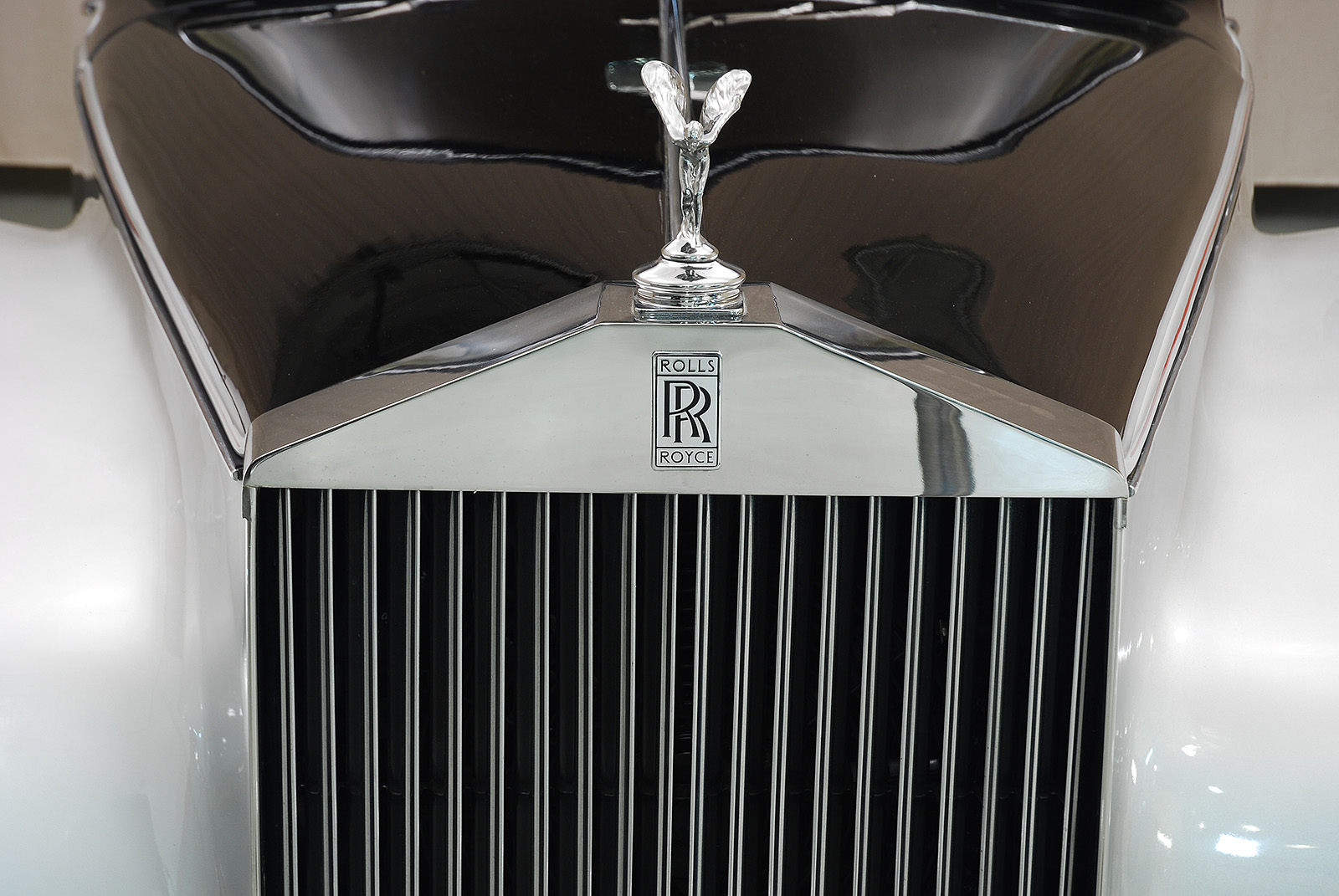 1957 Rolls-Royce Silver Cloud I HJ Mulliner