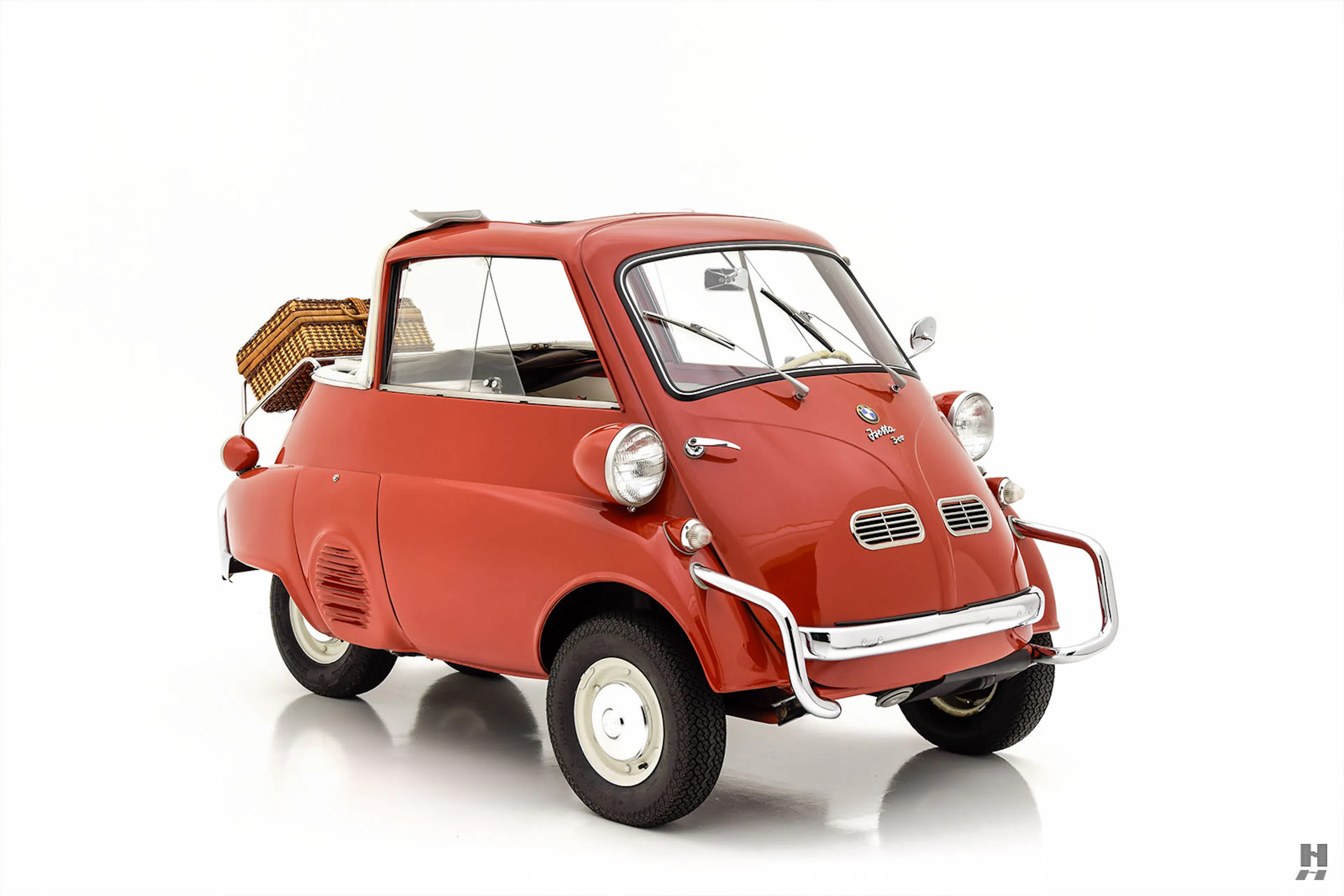1957 BMW Isetta 300 1dr Cabriolet Courtesy of Hyman Ltd.