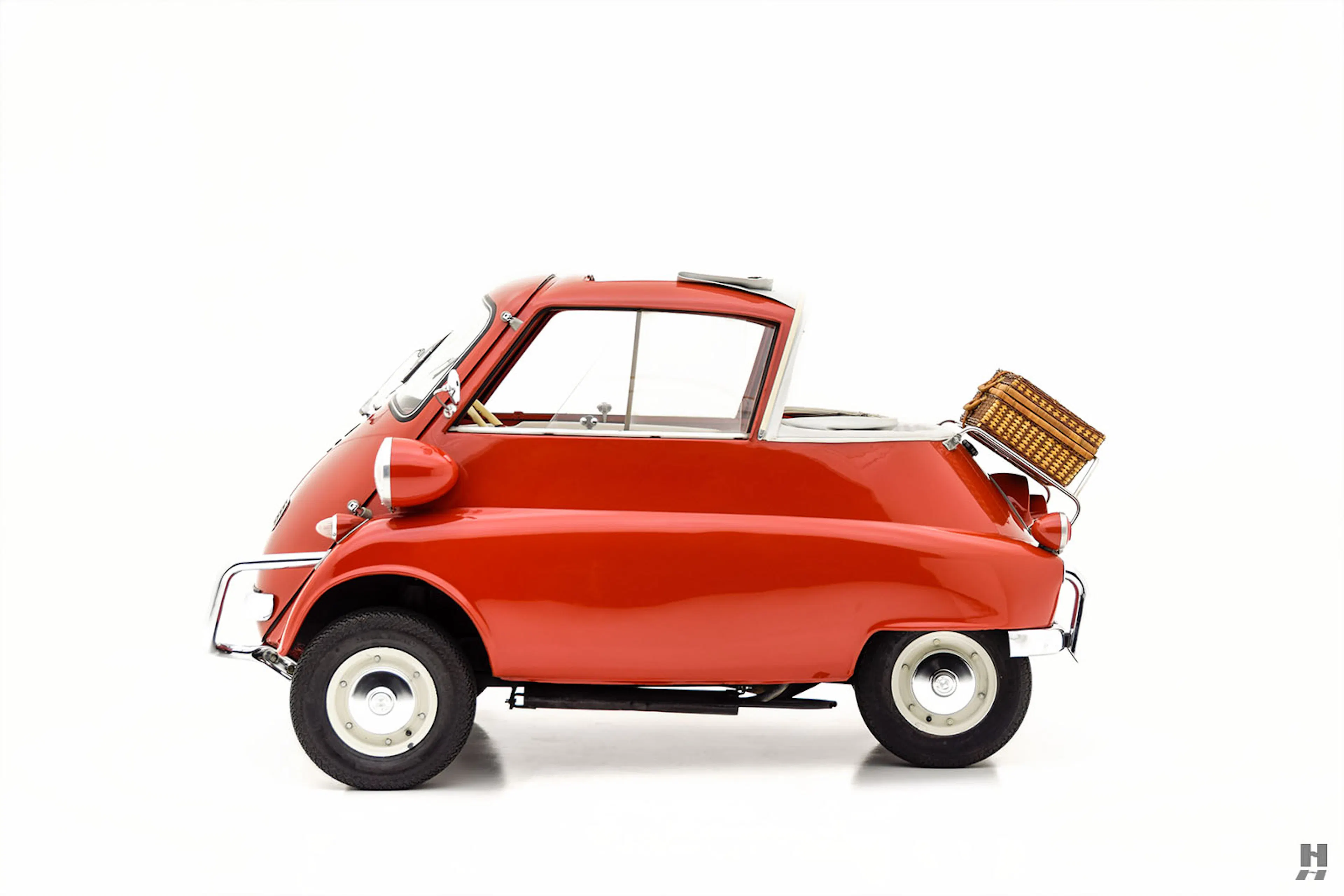 1957 BMW Isetta 300 1dr Cabriolet Courtesy of Hyman Ltd.