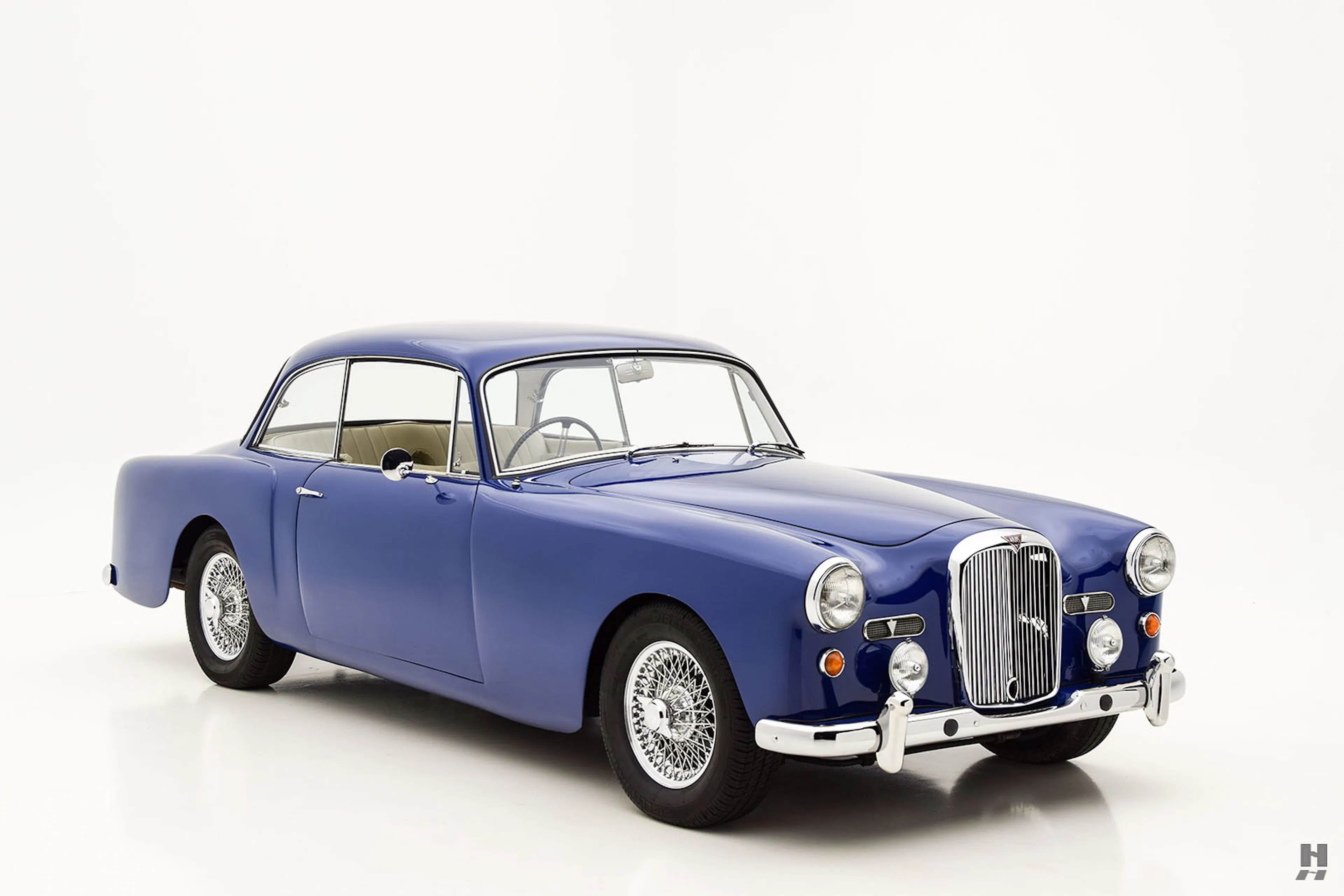 Alvis TE21 DHC 1966 Or - Miniature Cult Models 1/18 - Résine CML150-1