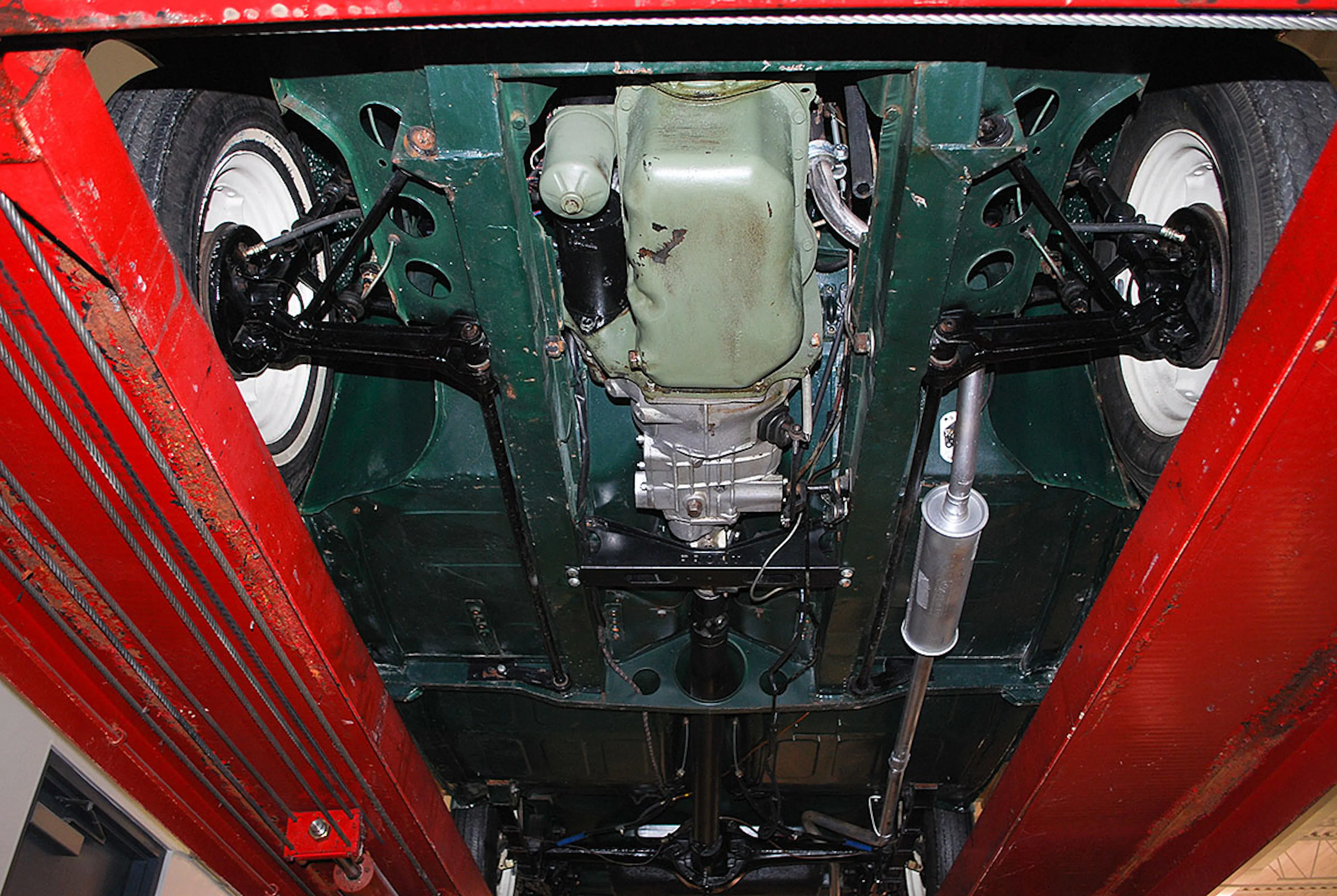 1960 Morris Minor 1000 2dr Sedan Courtesy of Hyman Ltd.