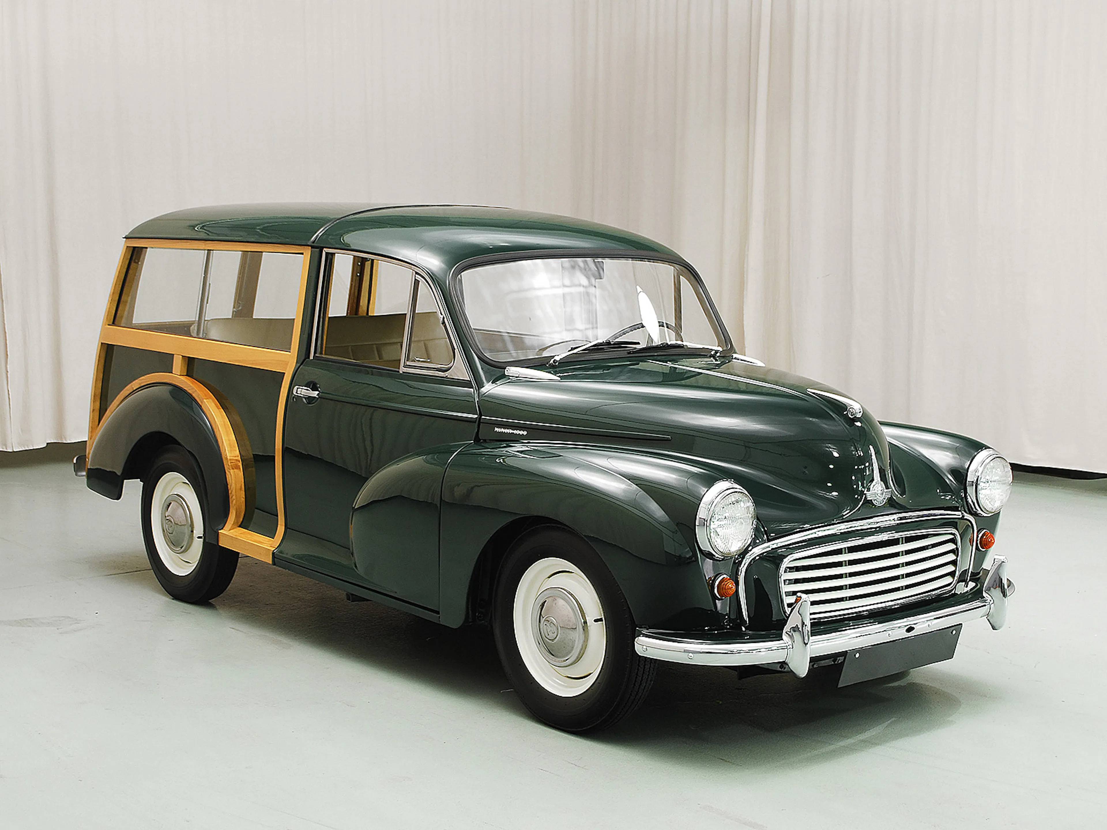 1960 Morris Minor 1000 2dr Sedan Courtesy of Hyman Ltd.