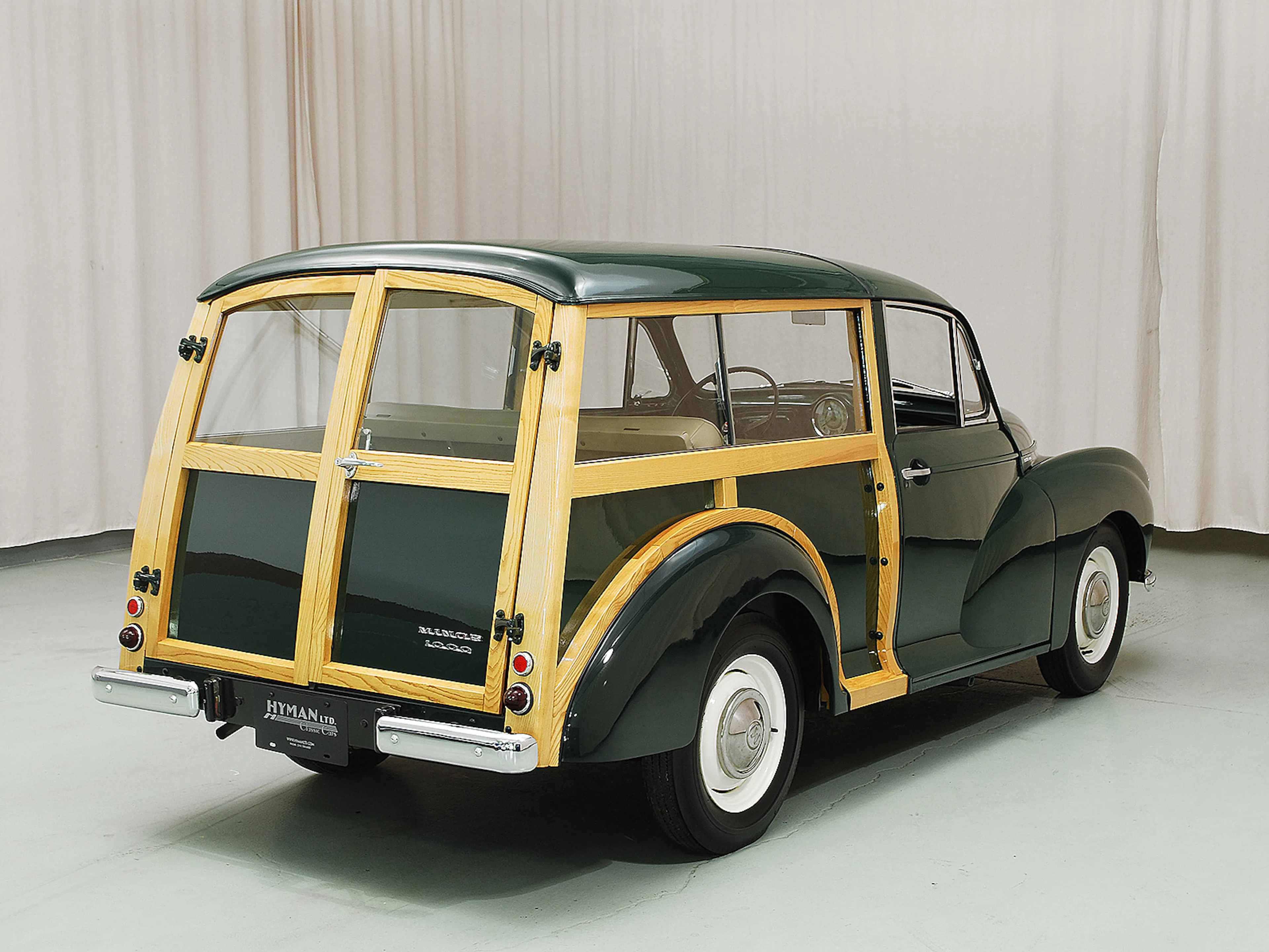 1960 Morris Minor 1000 2dr Sedan Courtesy of Hyman Ltd.