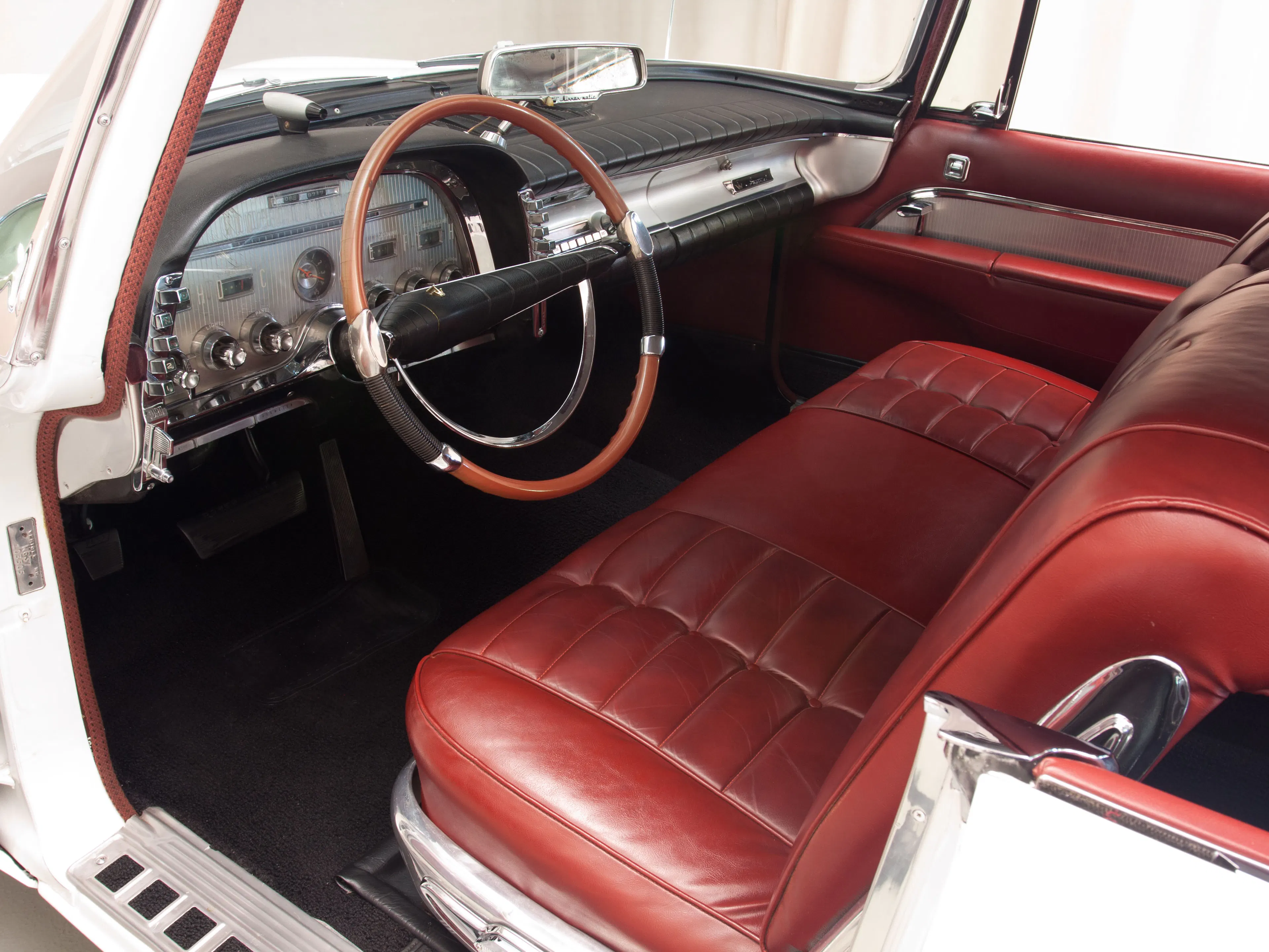 1959 Imperial Imperial Crown 4dr Southhampton Hardtop Courtesy of Hyman Ltd.