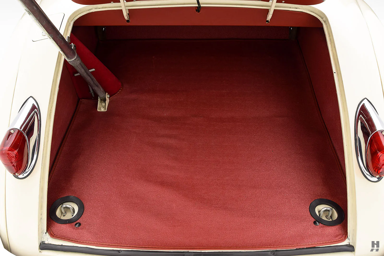 1958 Jaguar XK 150 S 2dr Roadster Courtesy of Hyman Ltd.