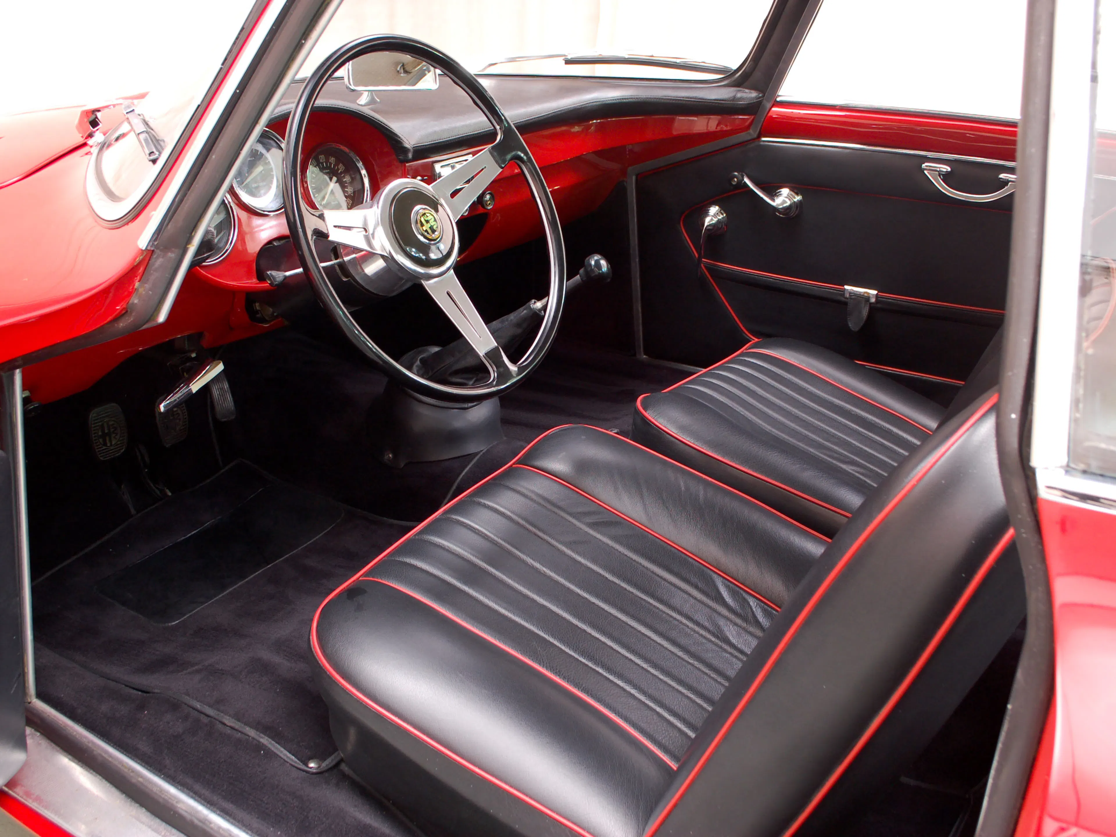1961 Alfa Romeo Giulietta Sprint Speciale 2dr Coupe Courtesy of Hyman Ltd.