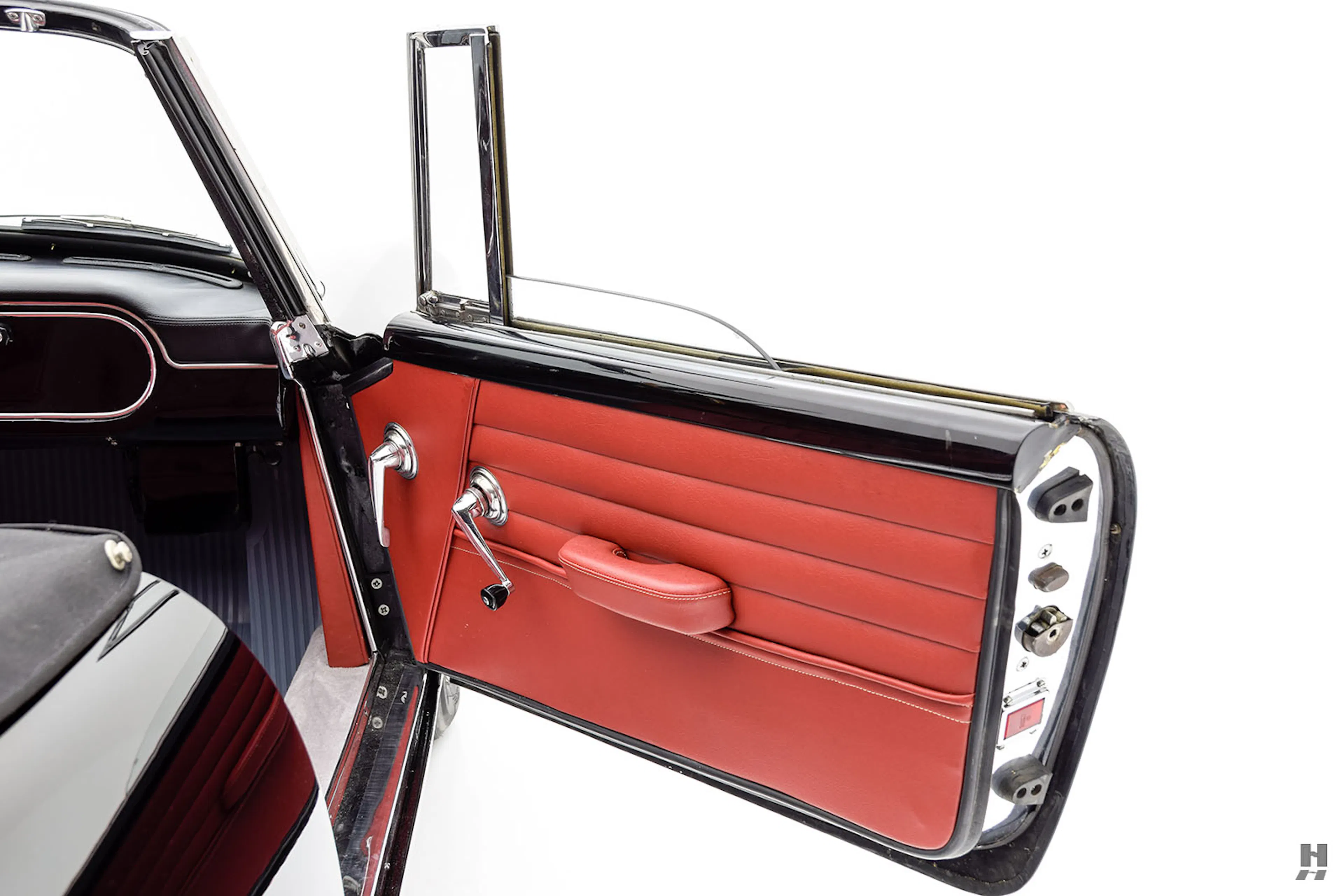 1963 Lancia Flaminia Touring GT 2dr Convertible Courtesy of Hyman Ltd.