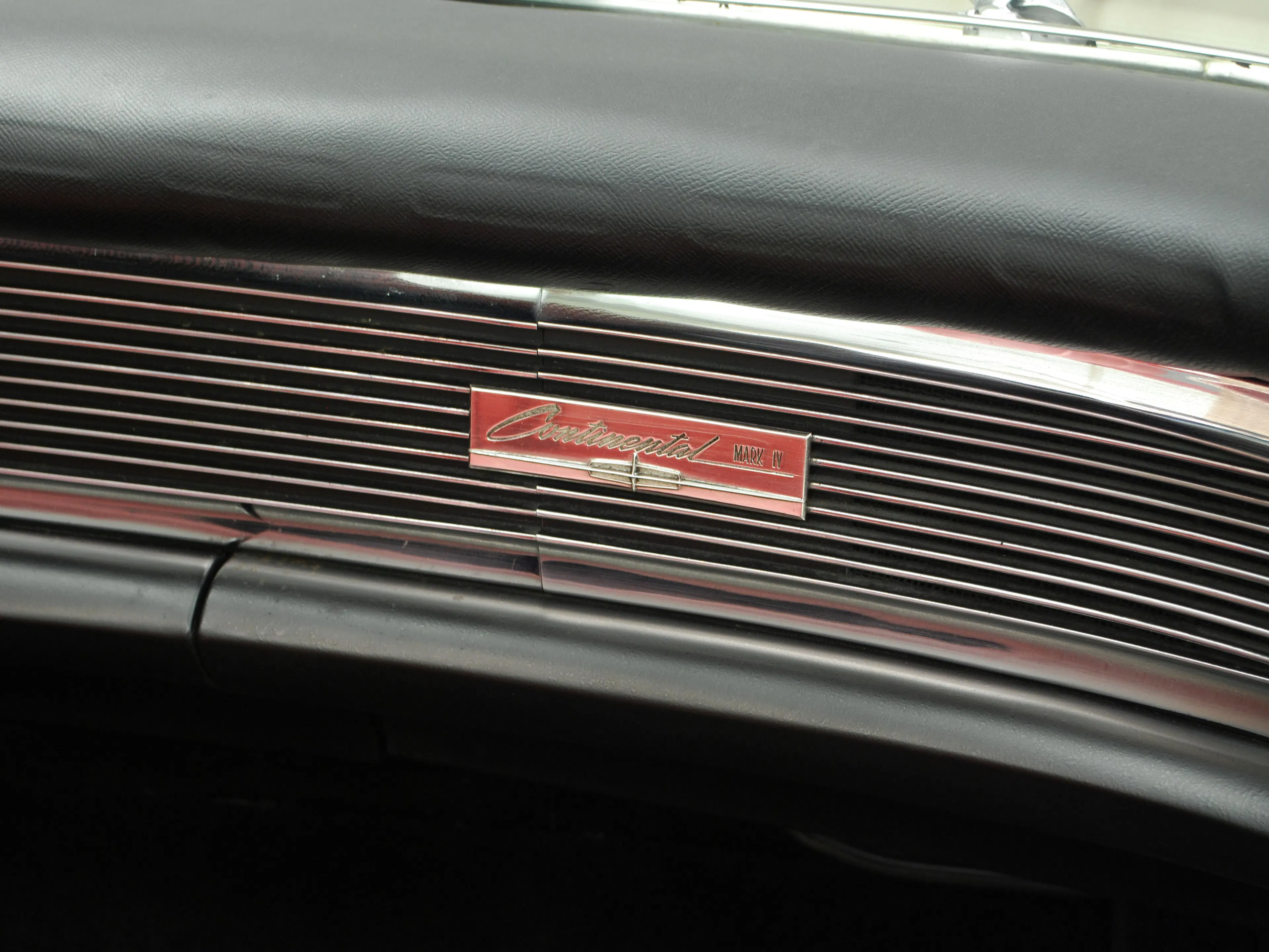 1959 Lincoln Continental Mk IV 2dr Convertible Courtesy of Hyman Ltd.