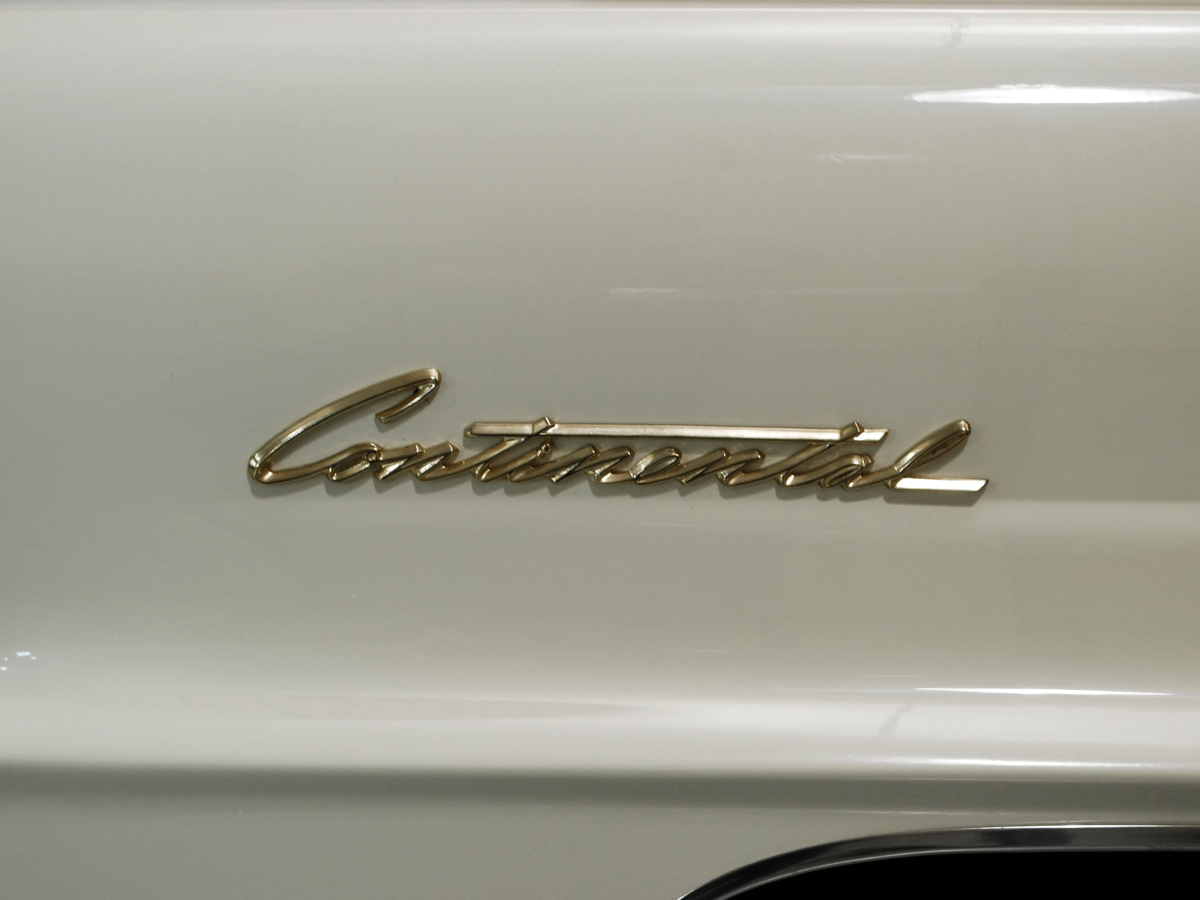 1959 Lincoln Continental Mk IV 2dr Convertible Courtesy of Hyman Ltd.