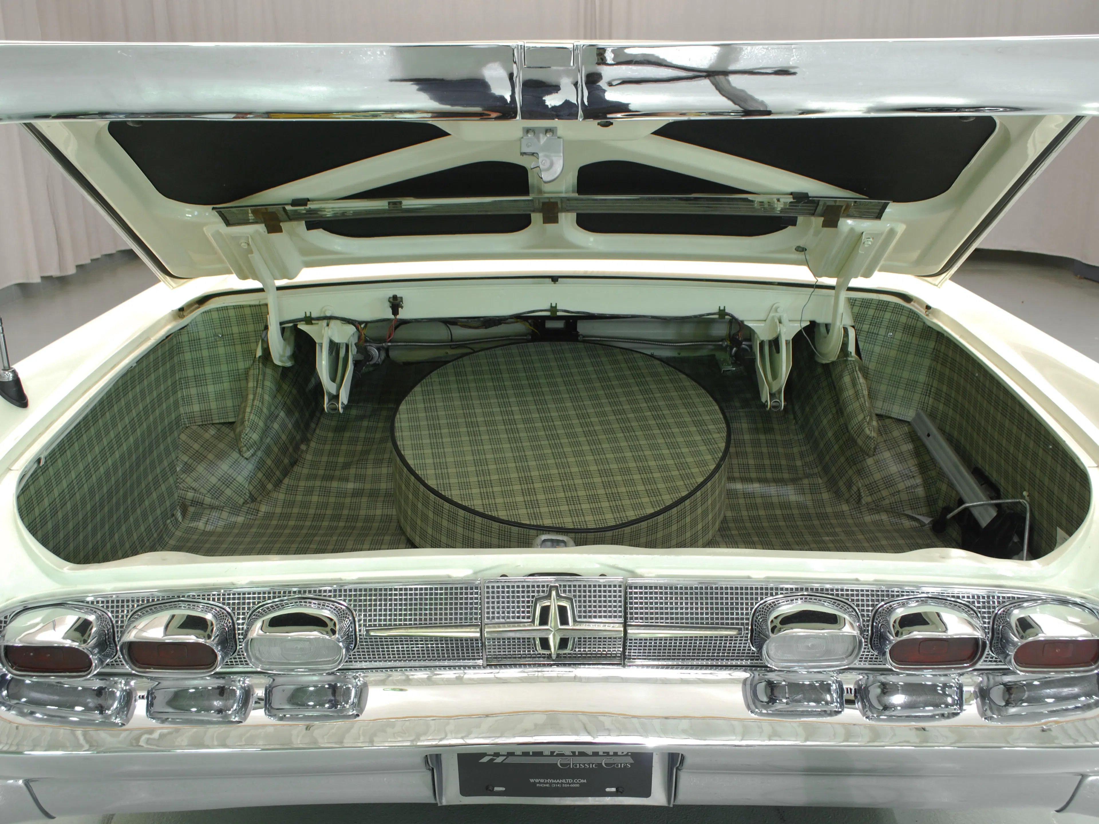 1959 Lincoln Continental Mk IV 2dr Convertible Courtesy of Hyman Ltd.