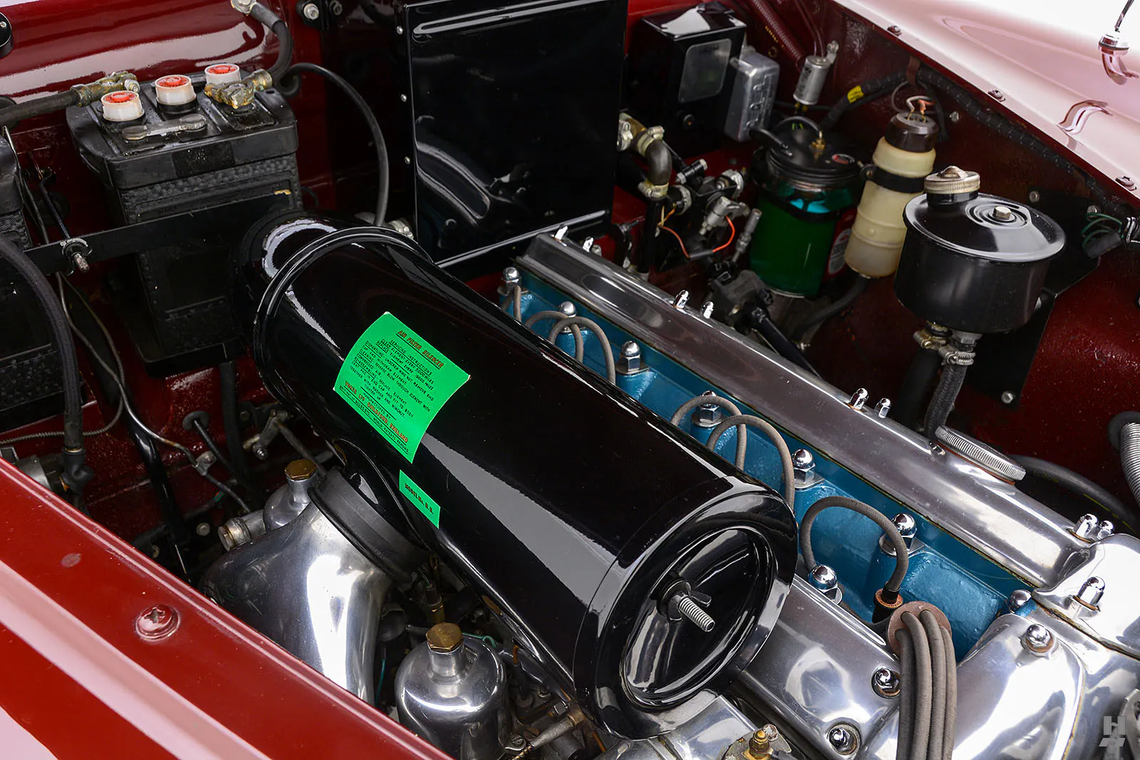 1960 Jaguar Mark IX 4dr Sedan Courtesy of Hyman Ltd.