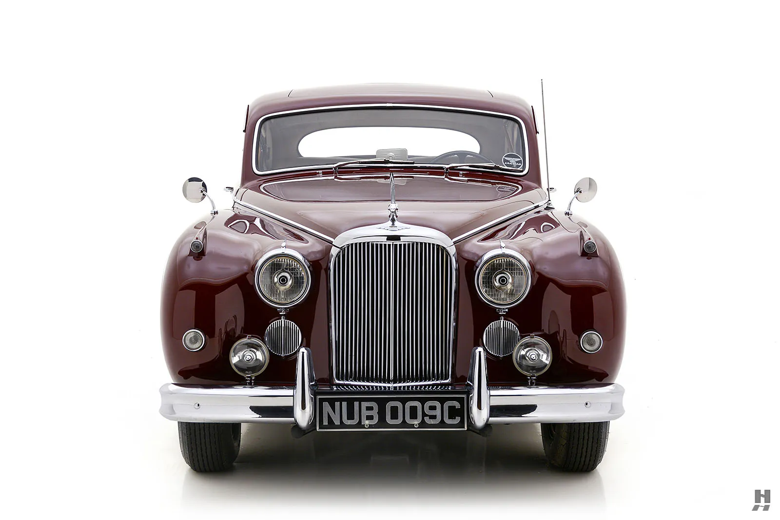 1960 Jaguar Mark IX 4dr Sedan Courtesy of Hyman Ltd.