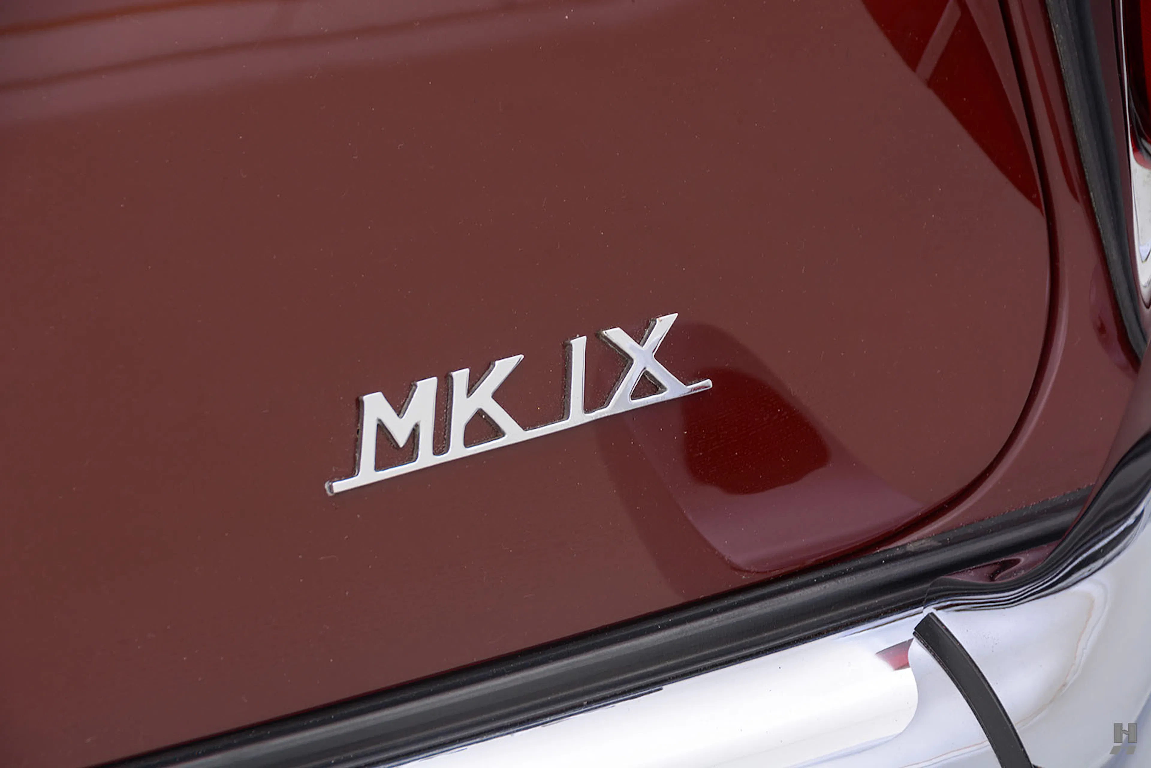 1960 Jaguar Mark IX 4dr Sedan Courtesy of Hyman Ltd.