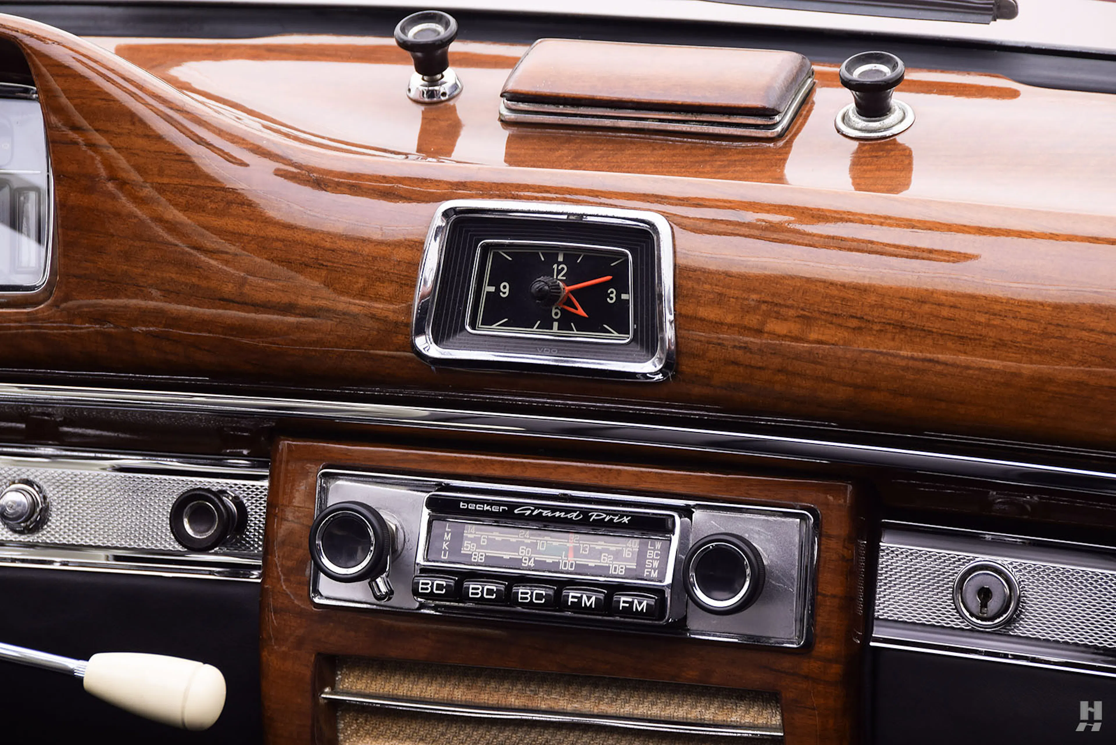 1960 Mercedes-Benz 220SEb 2dr Convertible Courtesy of Hyman Ltd.