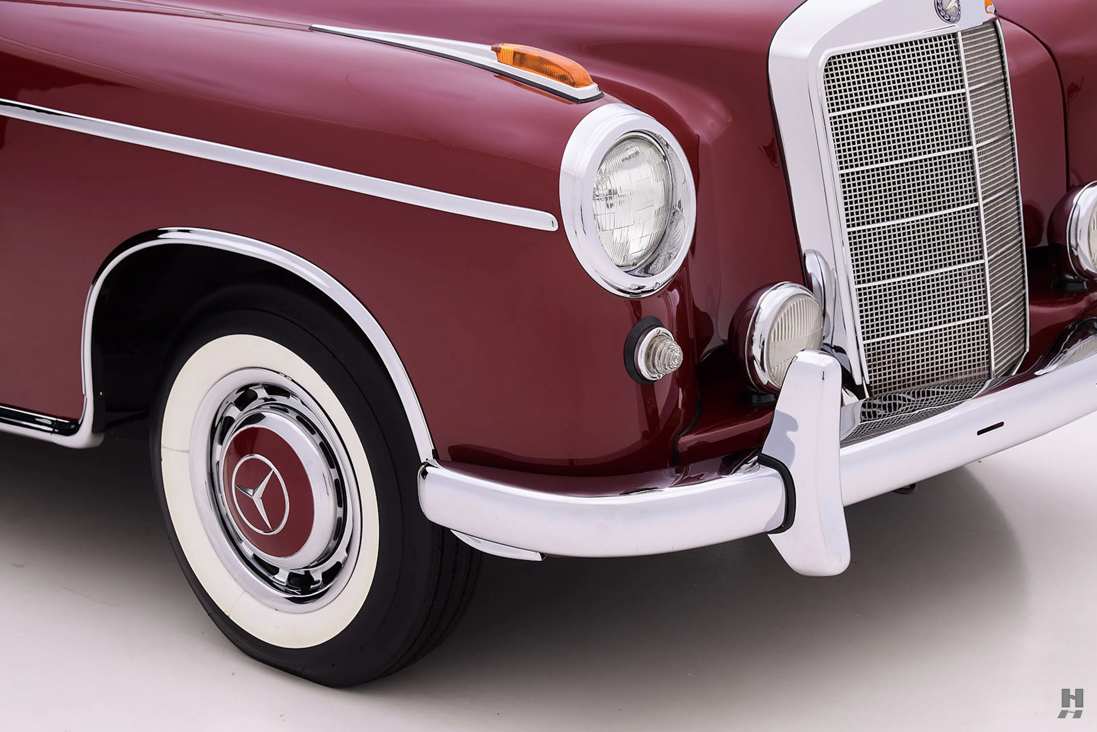 1960 Mercedes-Benz 220SEb 2dr Convertible Courtesy of Hyman Ltd.