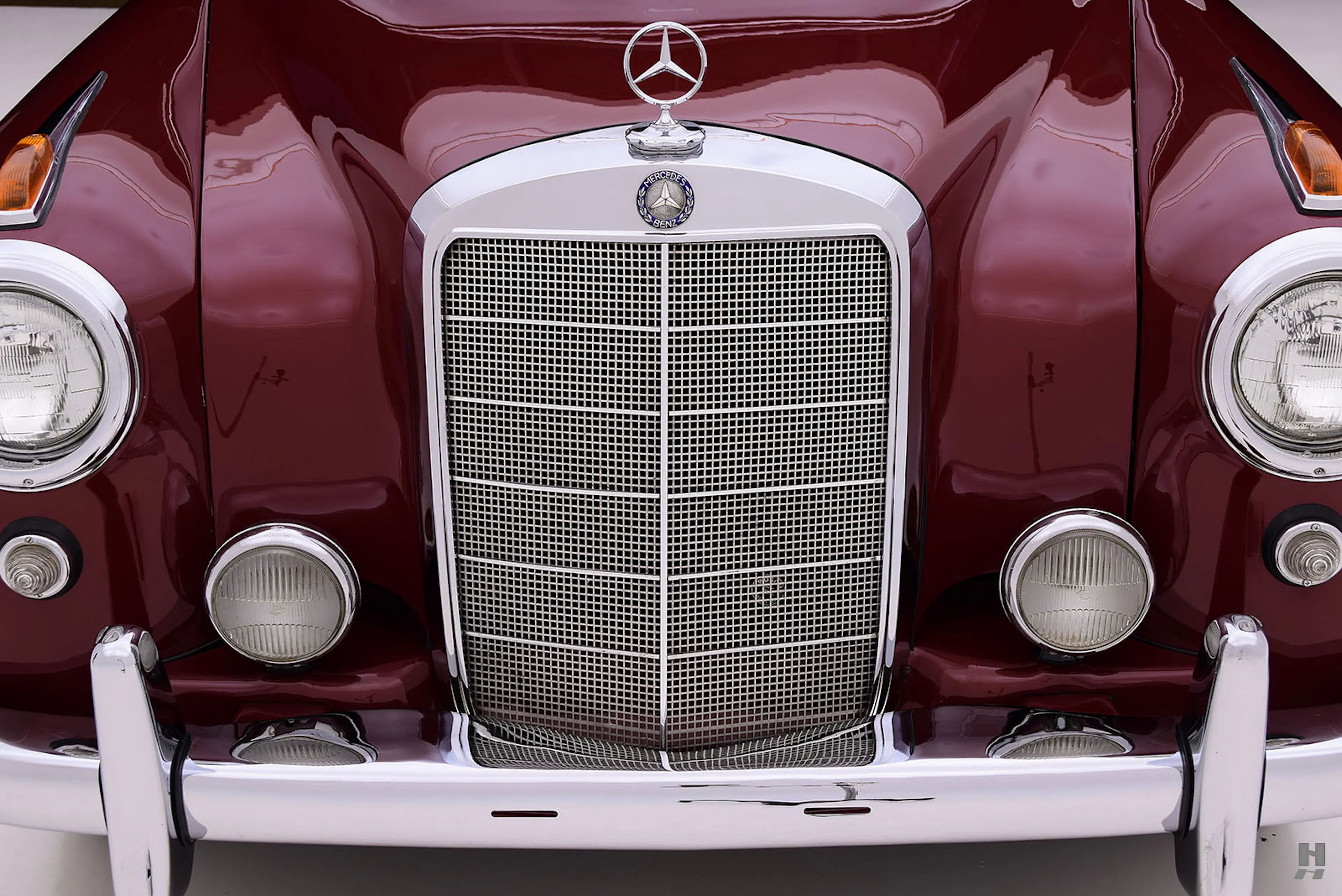 1960 Mercedes-Benz 220SEb 2dr Convertible Courtesy of Hyman Ltd.
