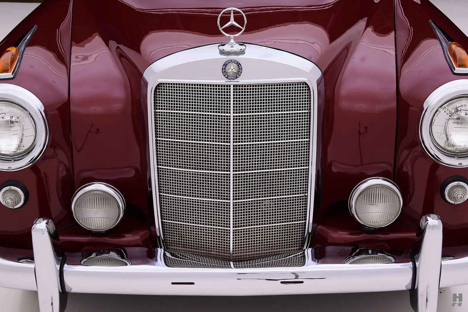 1960 Mercedes-Benz 220SEb 2dr Convertible Courtesy of Hyman Ltd.