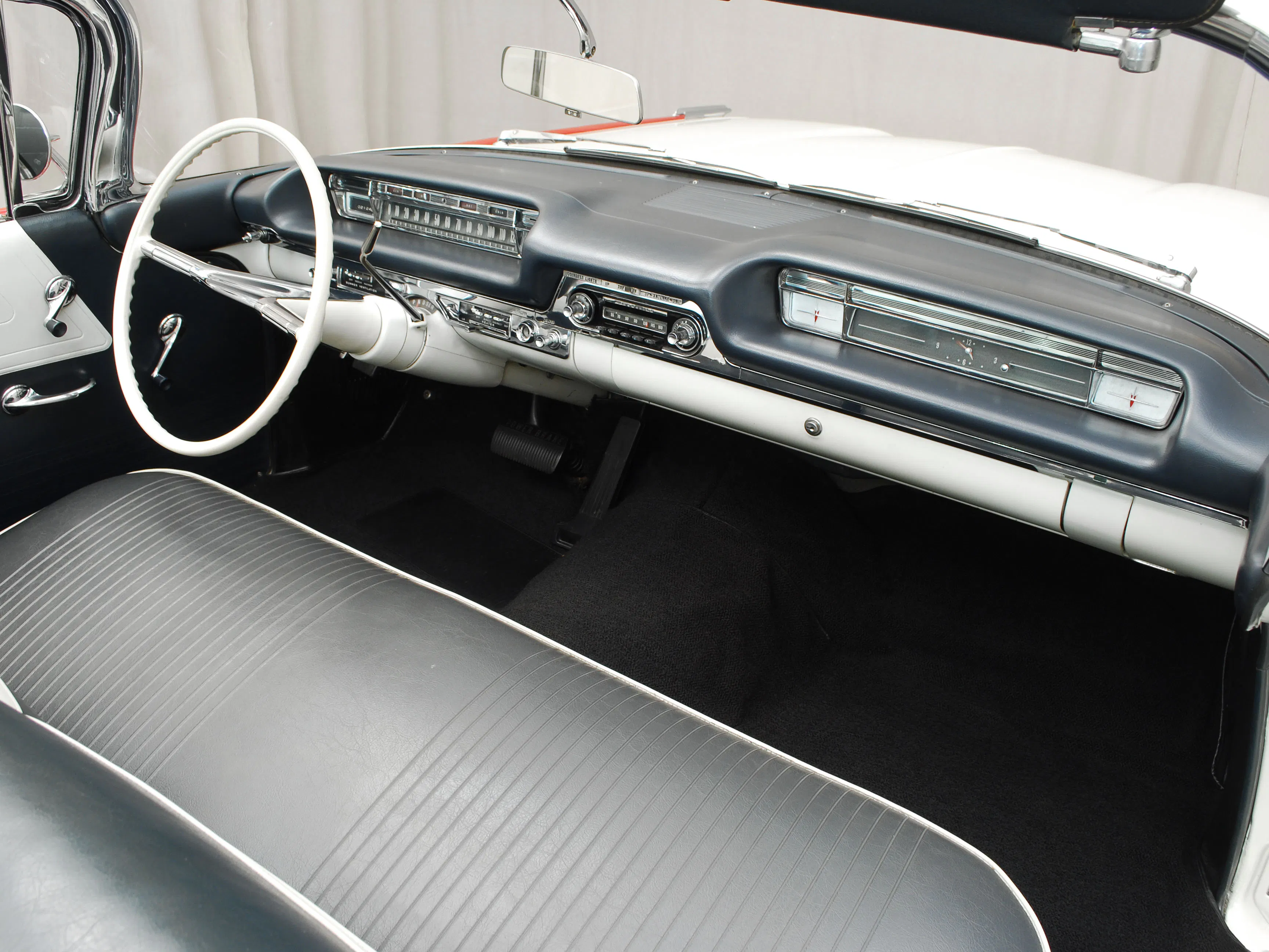1959 Oldsmobile Super 88 2dr Convertible Courtesy of Hyman Ltd.