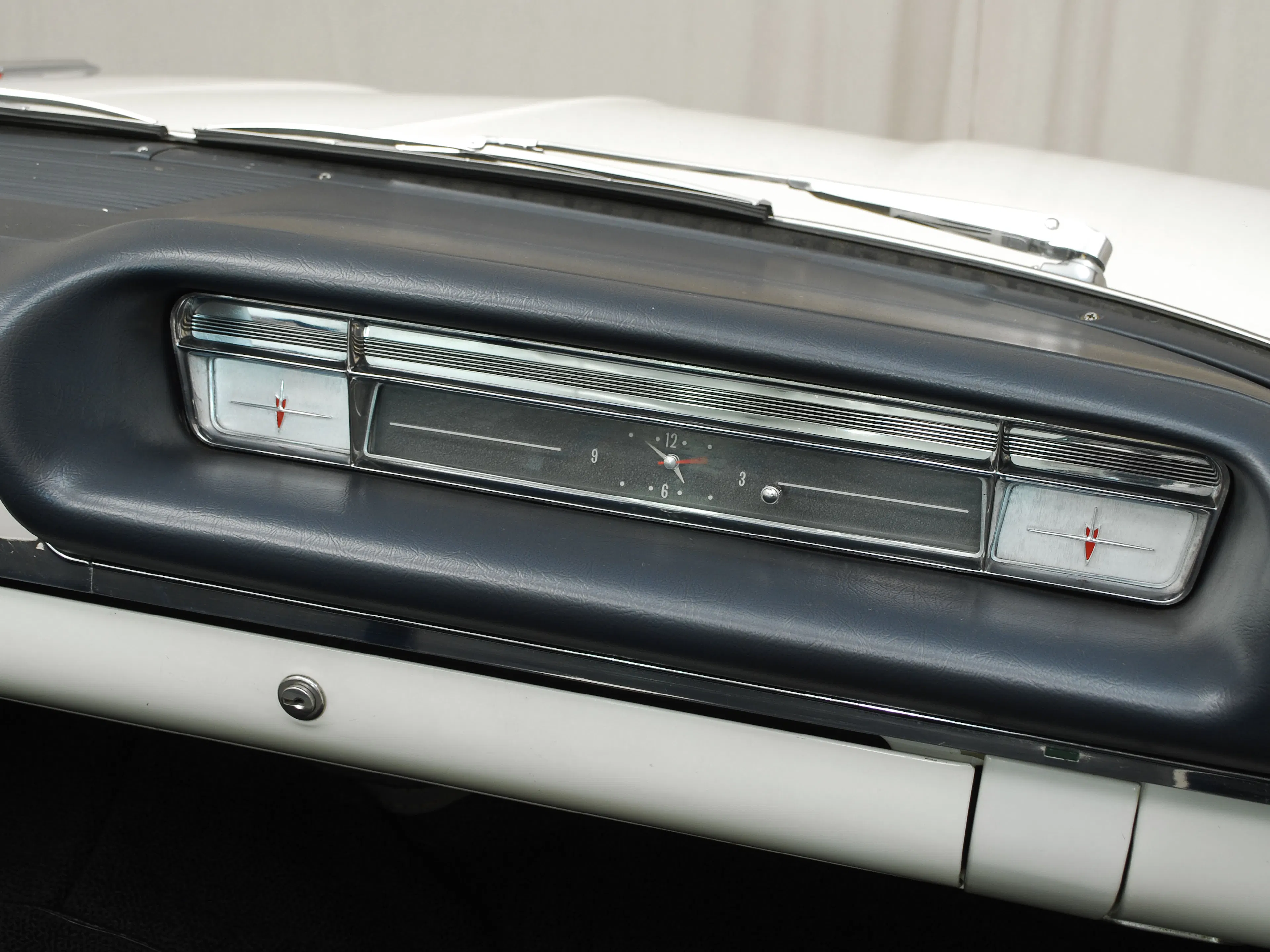 1959 Oldsmobile Super 88 2dr Convertible Courtesy of Hyman Ltd.
