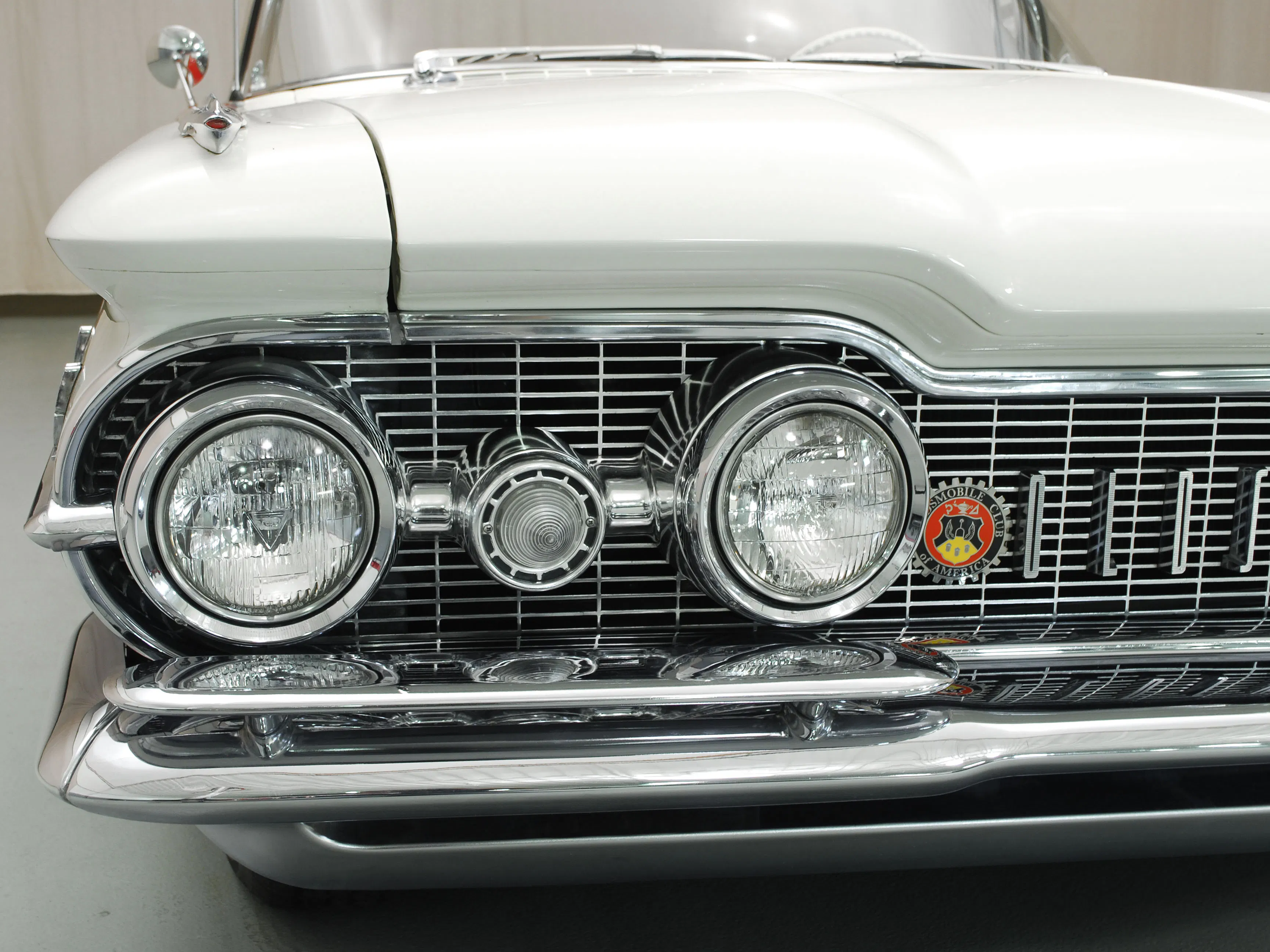 1959 Oldsmobile Super 88 2dr Convertible Courtesy of Hyman Ltd.