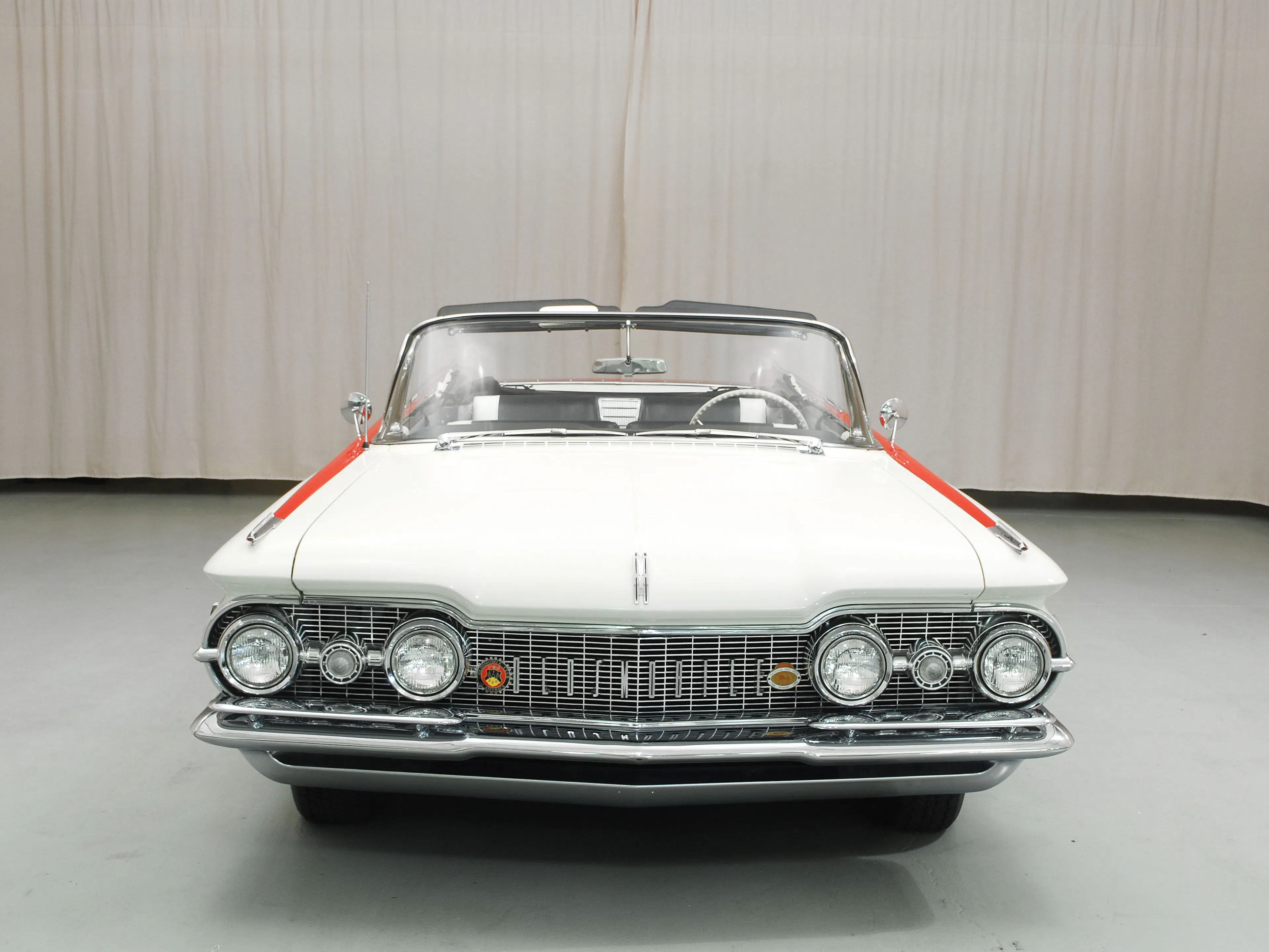 1959 Oldsmobile Super 88 2dr Convertible Courtesy of Hyman Ltd.
