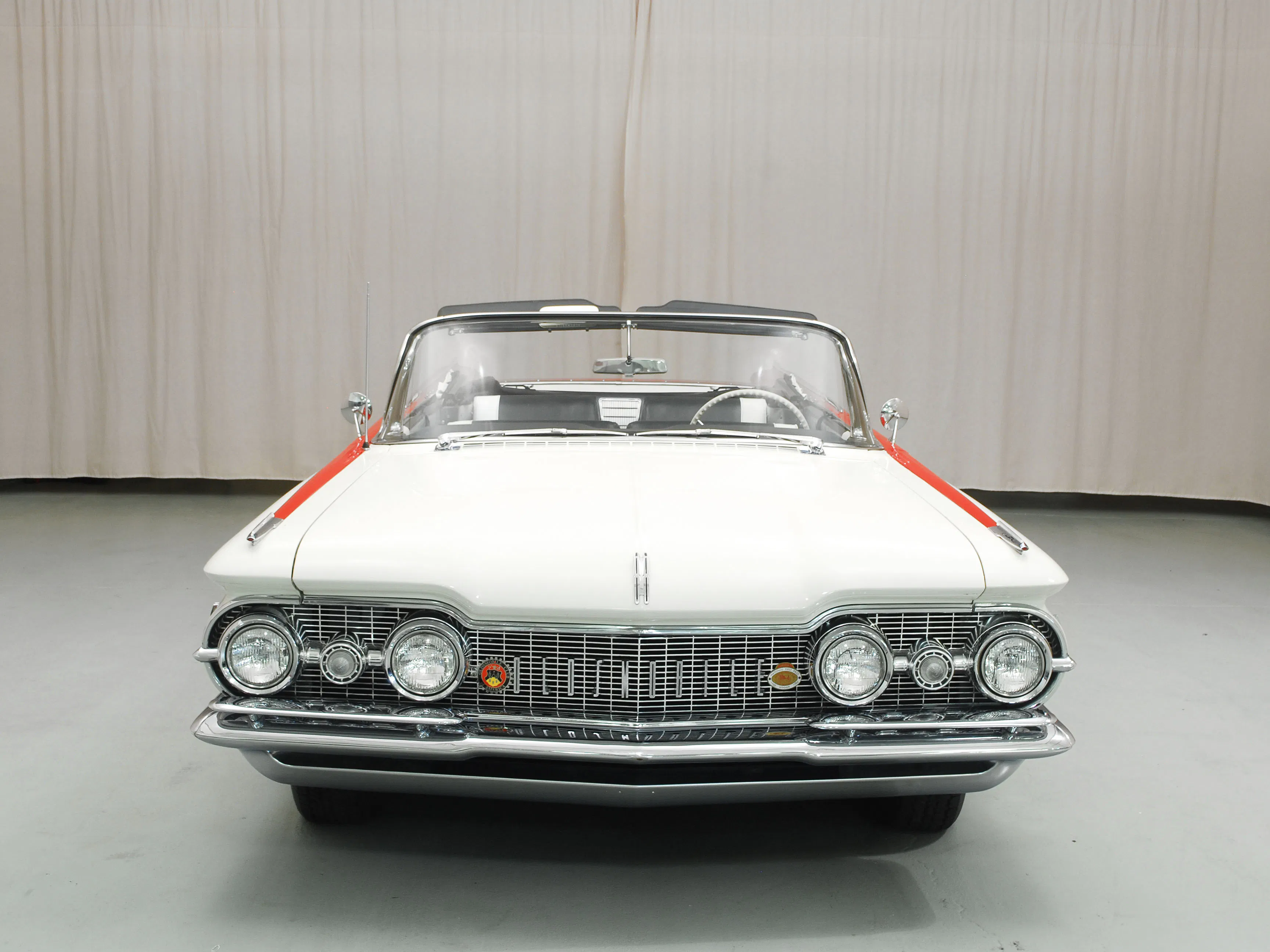 1959 Oldsmobile Super 88 2dr Convertible Courtesy of Hyman Ltd.