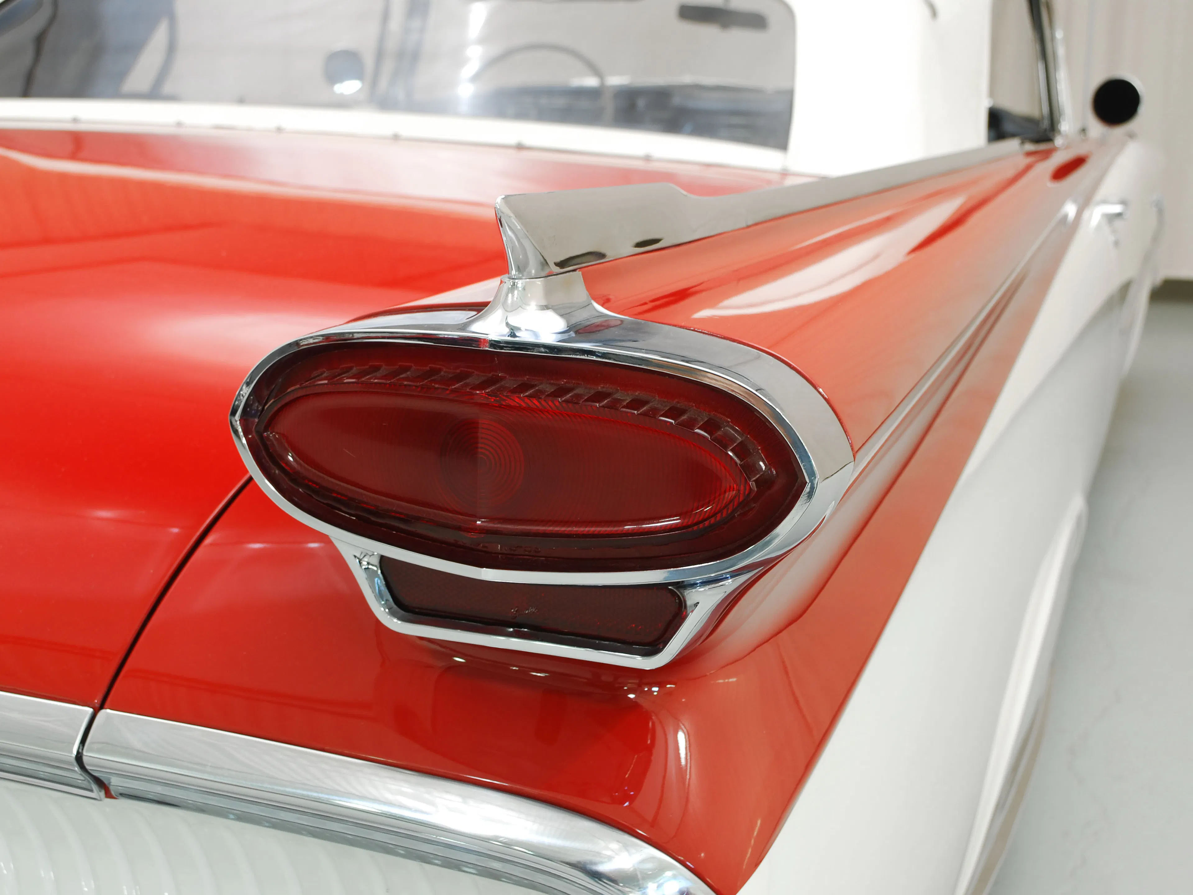 1959 Oldsmobile Super 88 2dr Convertible Courtesy of Hyman Ltd.