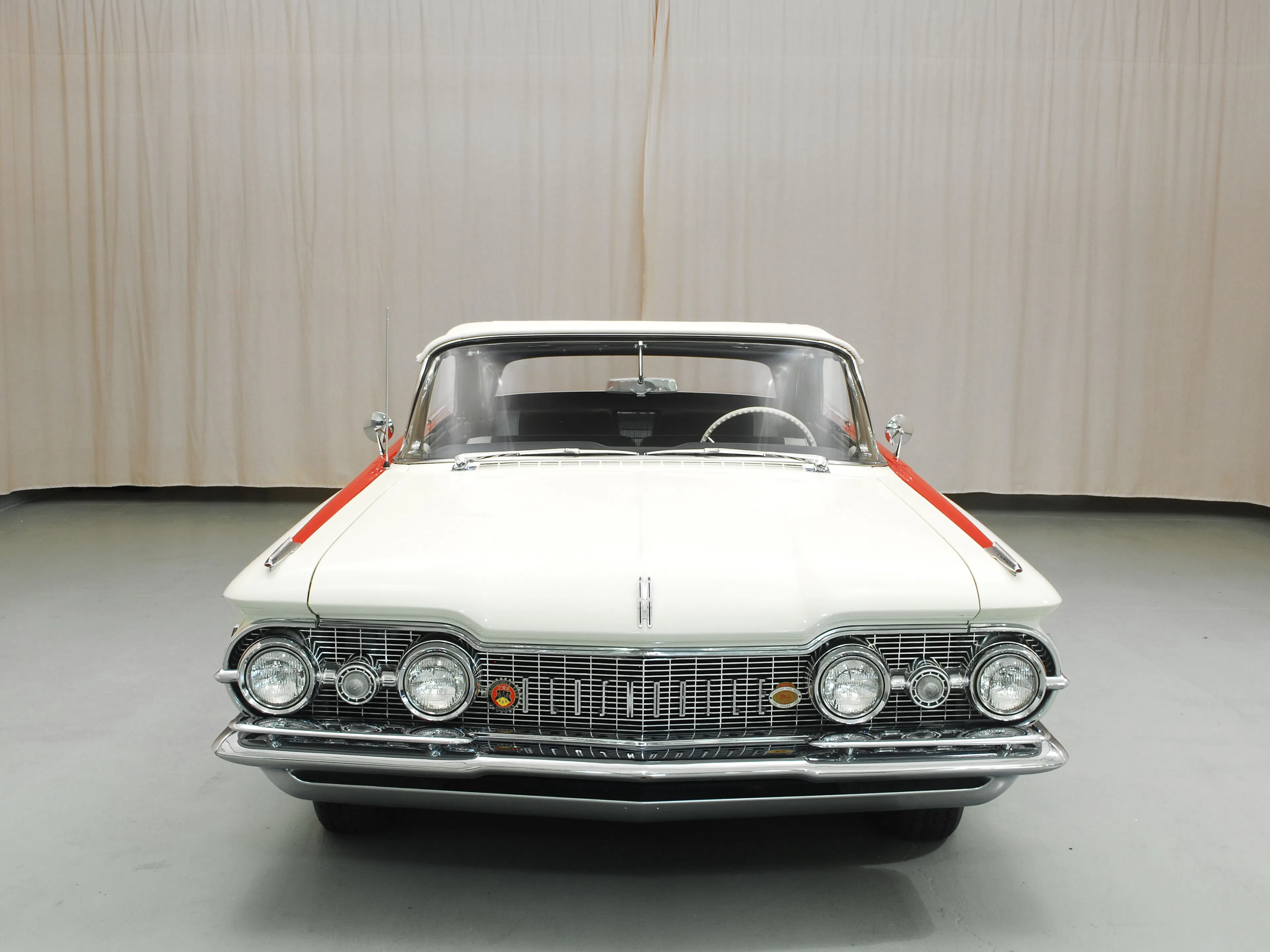1959 Oldsmobile Super 88 2dr Convertible Courtesy of Hyman Ltd.