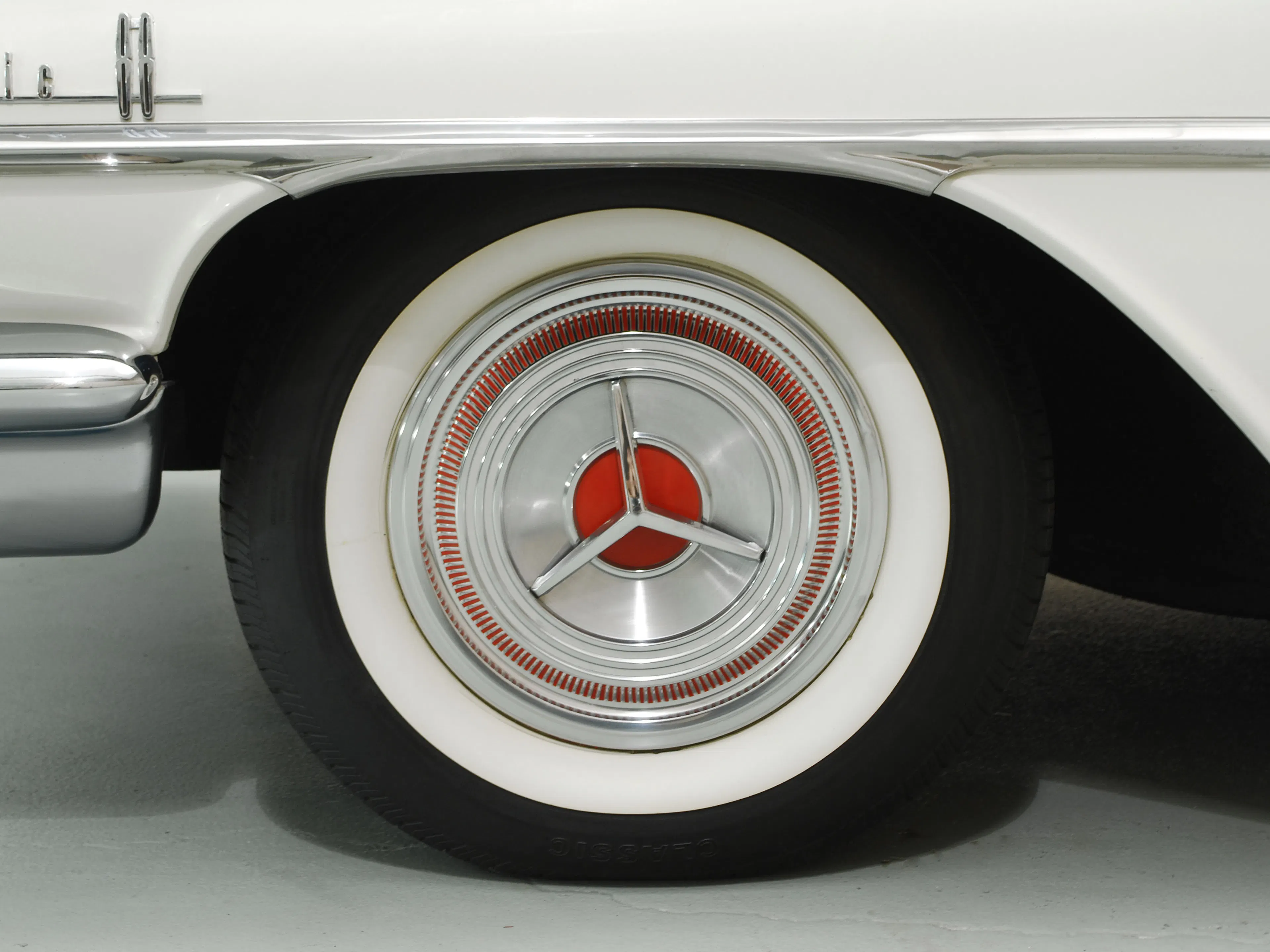 1959 Oldsmobile Super 88 2dr Convertible Courtesy of Hyman Ltd.