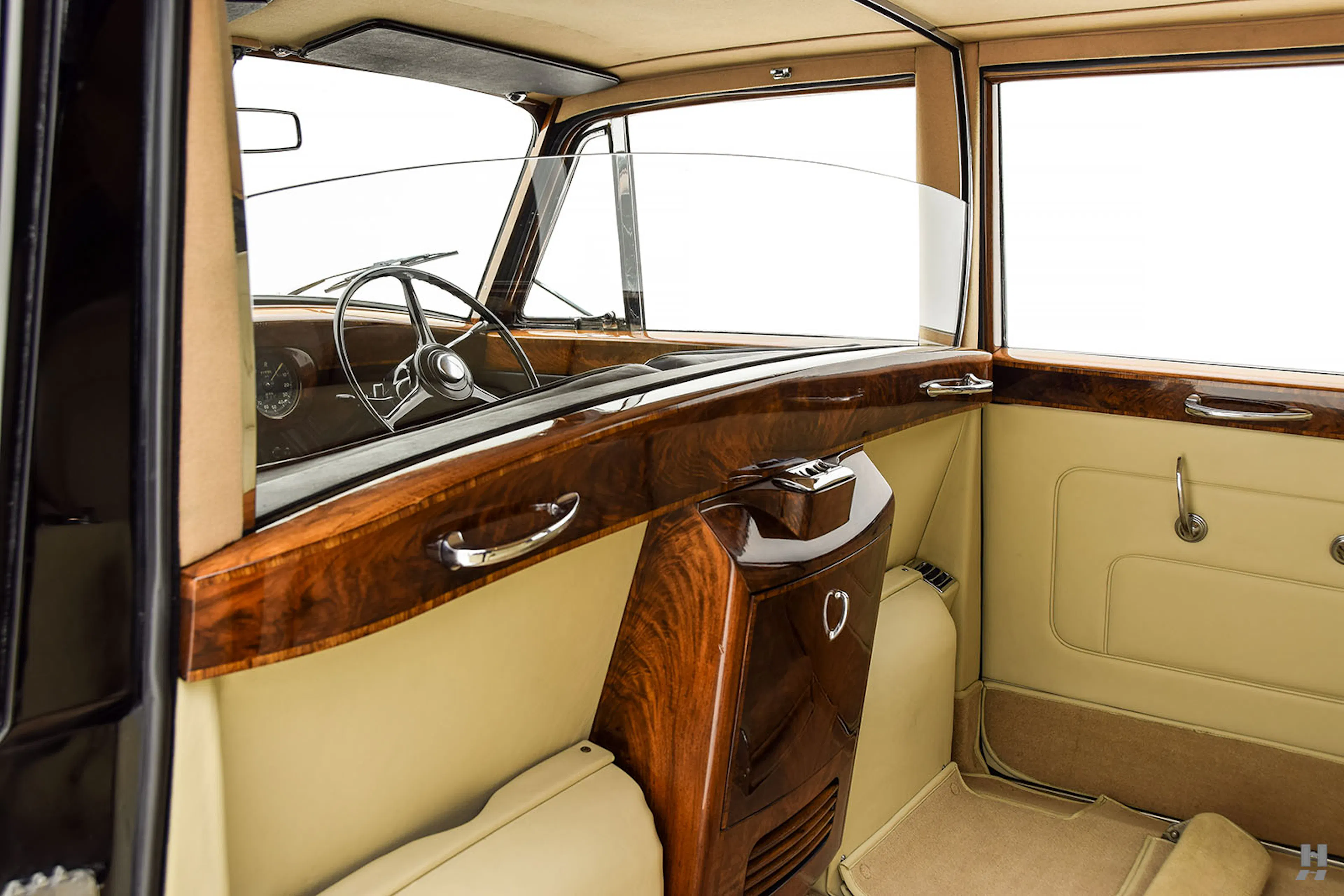 1960 Rolls-Royce Phantom V Park Ward 4dr Limousine Courtesy of Hyman Ltd.